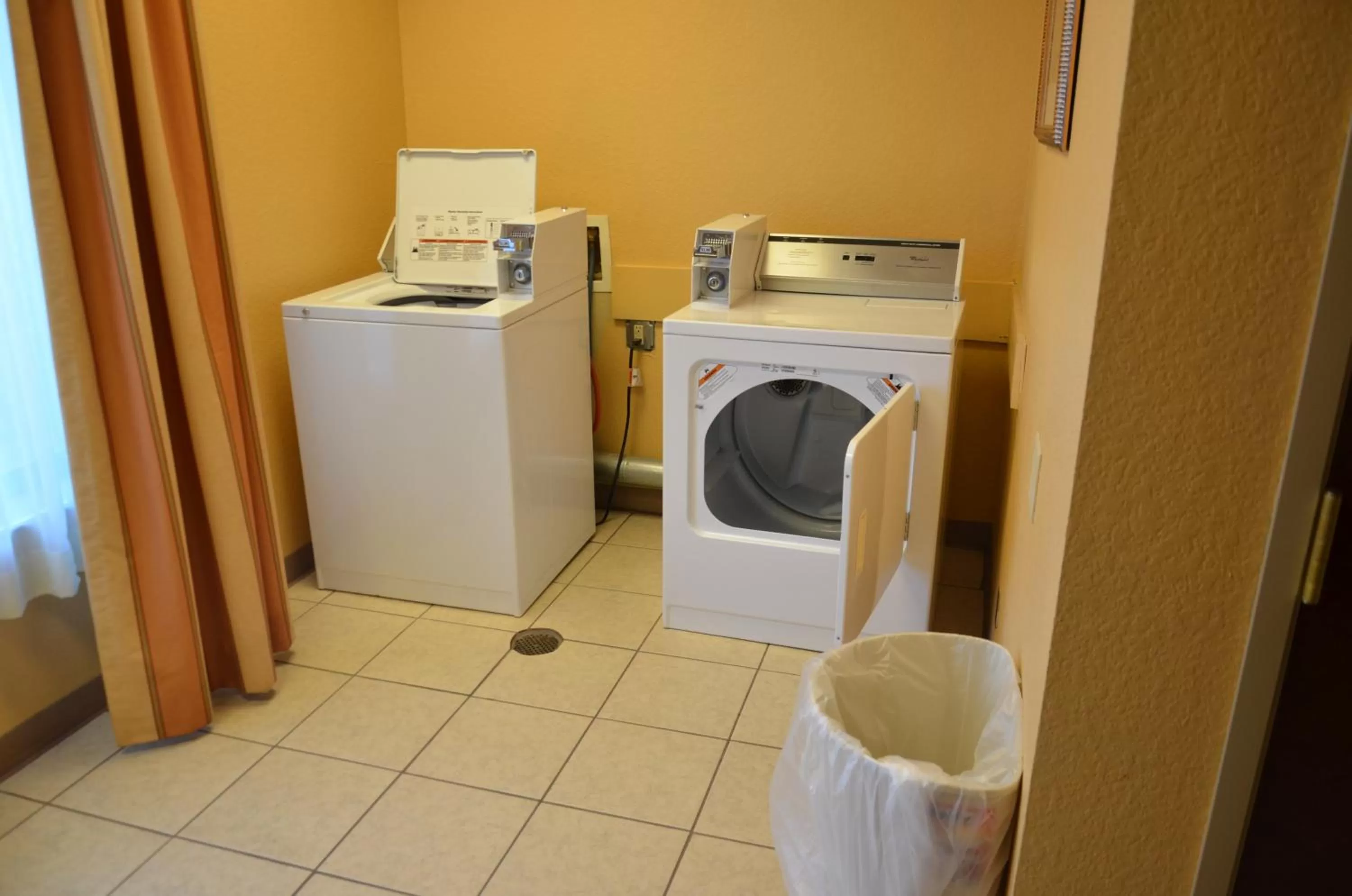 Lobby or reception in Holiday Inn Express Hotel & Suites Amarillo South by IHG