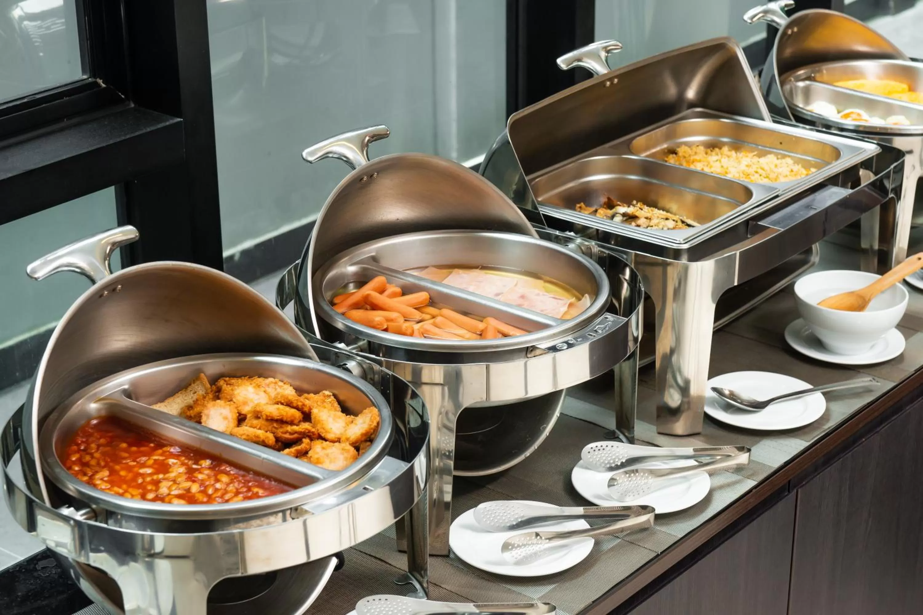 Food in SureStay Plus by Best Western Sukhumvit 2