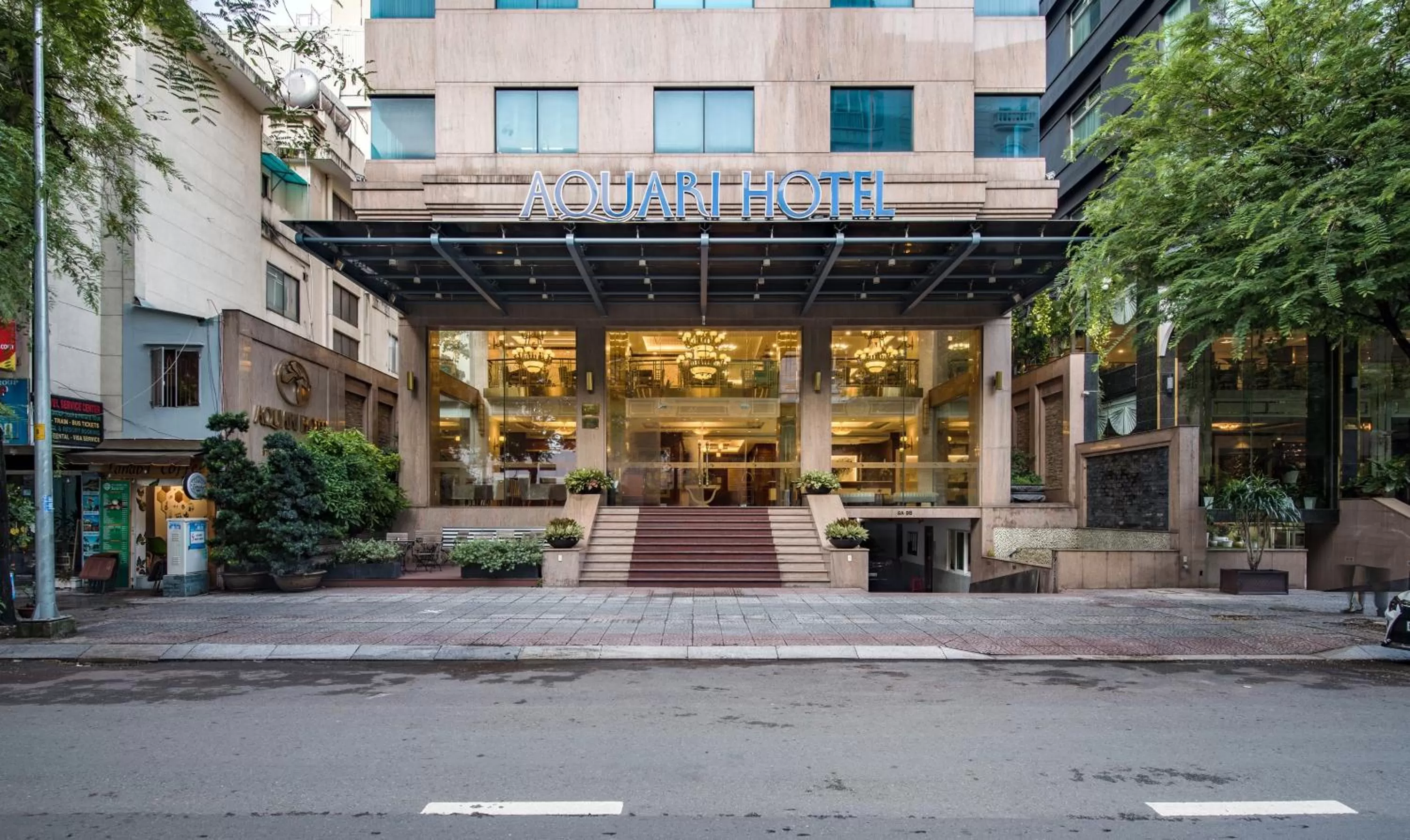 Facade/entrance in Aquari Hotel