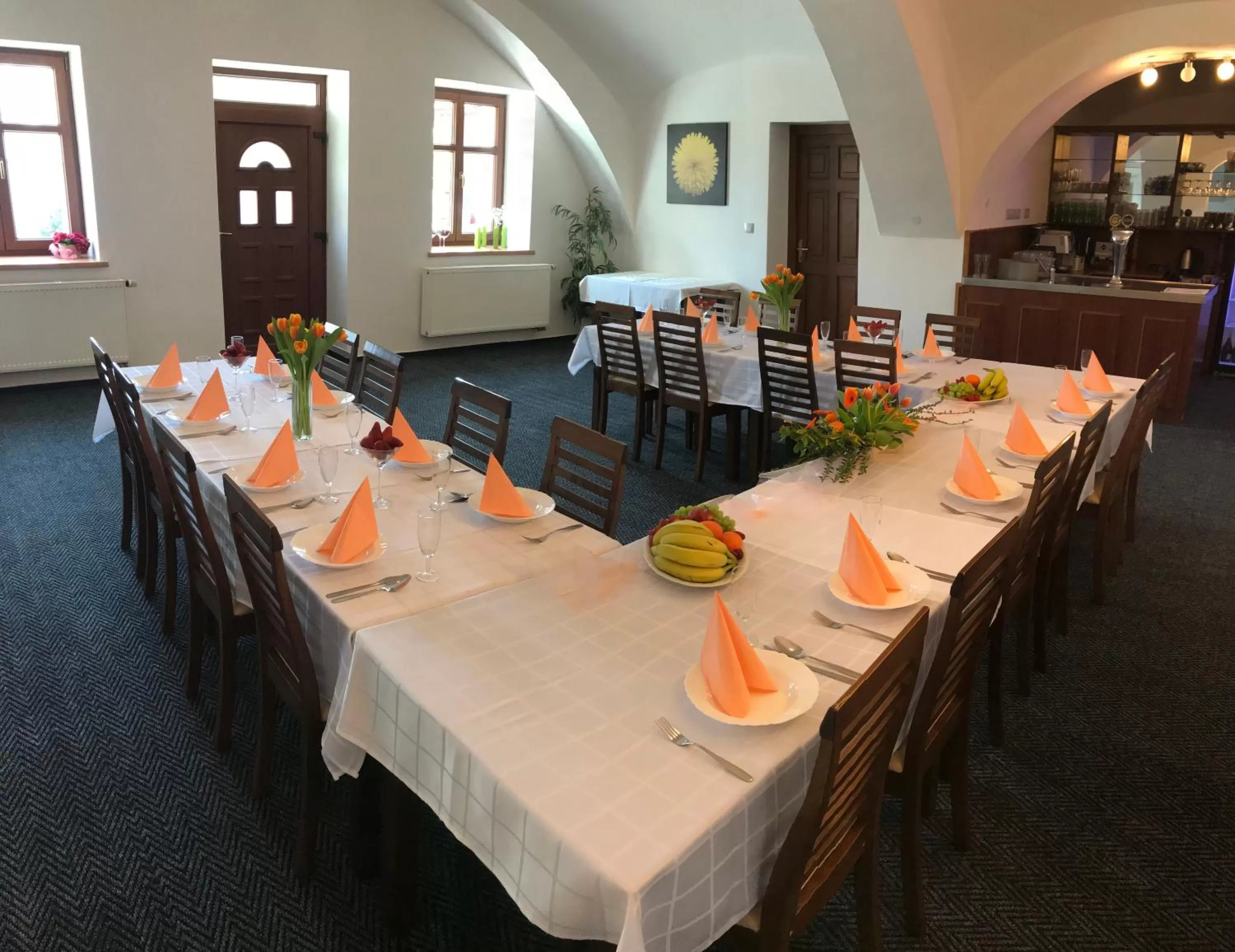 Restaurant/Places to Eat in Hotel Algar