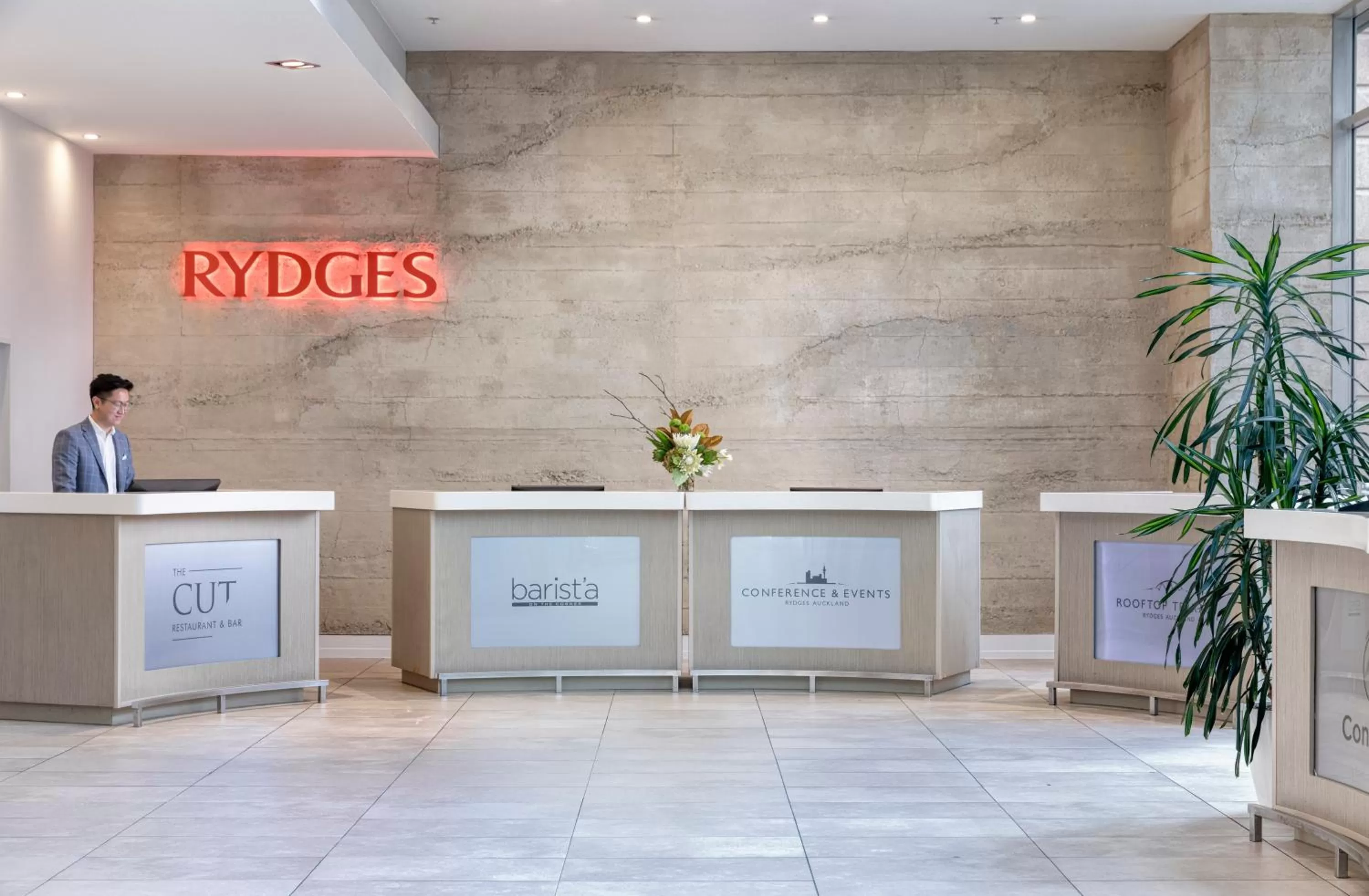 Lobby or reception in Rydges Auckland