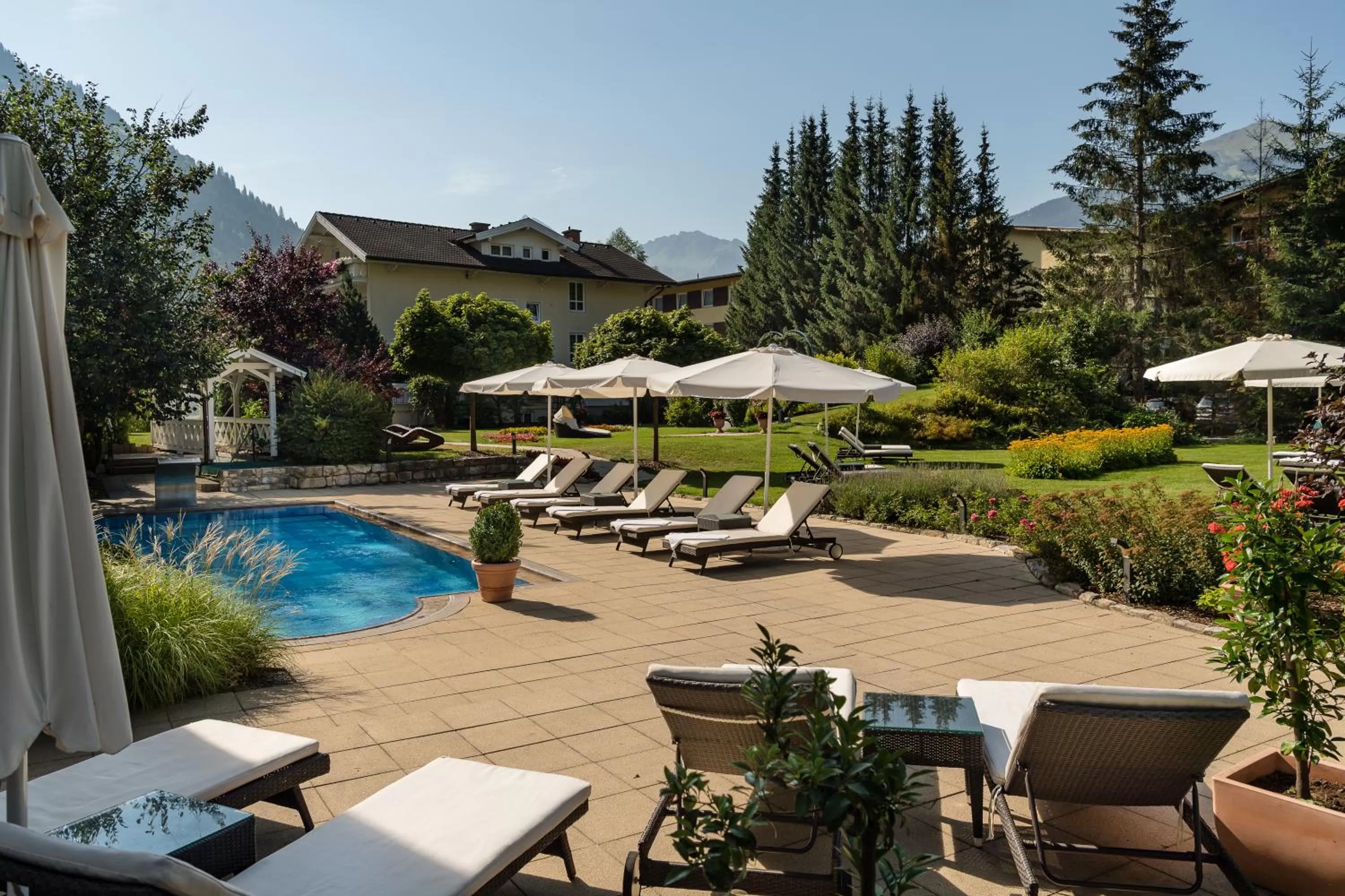 Summer in Hotel Bismarck