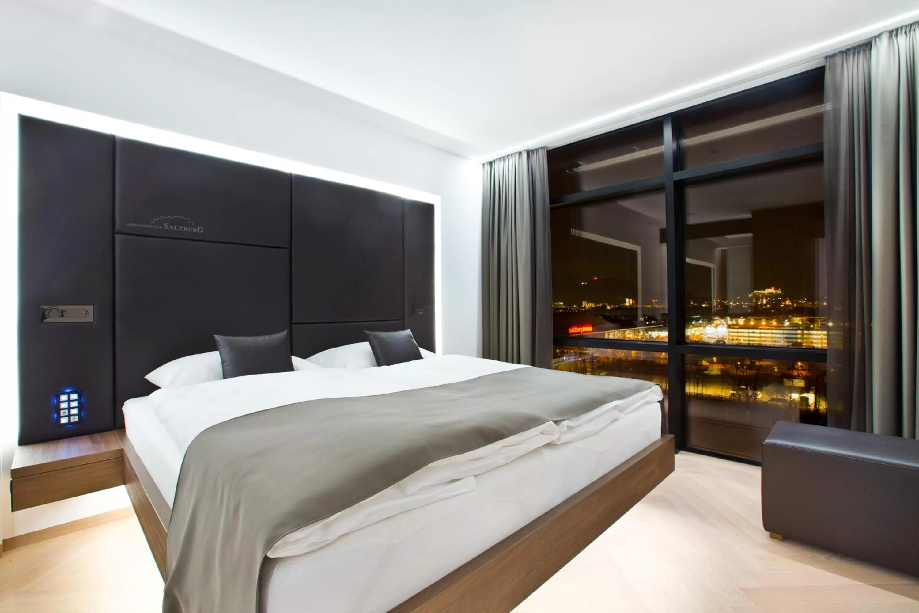 Photo of the whole room, Bed in COOL MAMA Hotel Salzburg