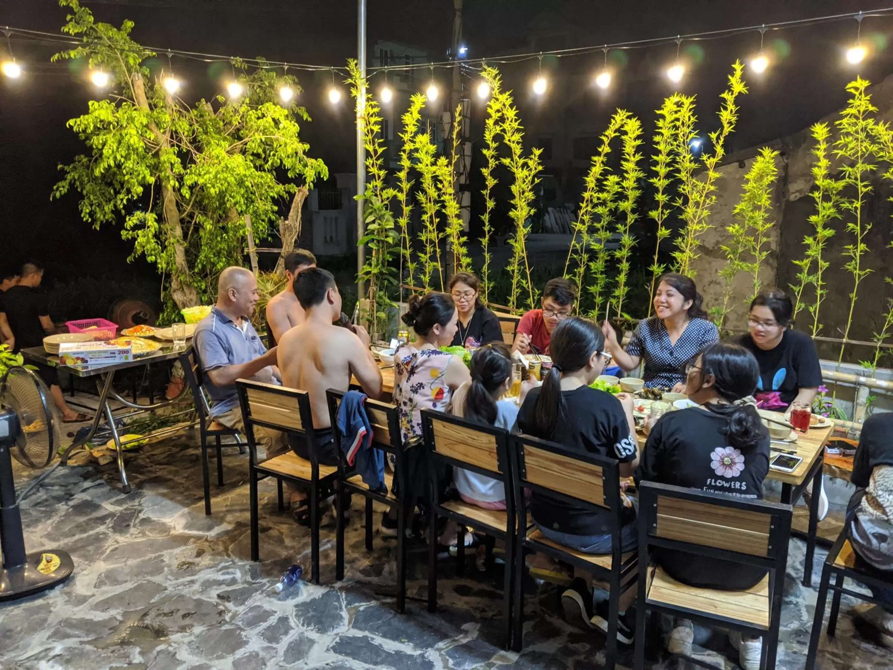 Restaurant/places to eat in ᴛᴀᴍ ᴄᴏᴄ ᴄᴏᴄᴏᴏɴ ʜᴏᴍᴇsᴛᴀʏ