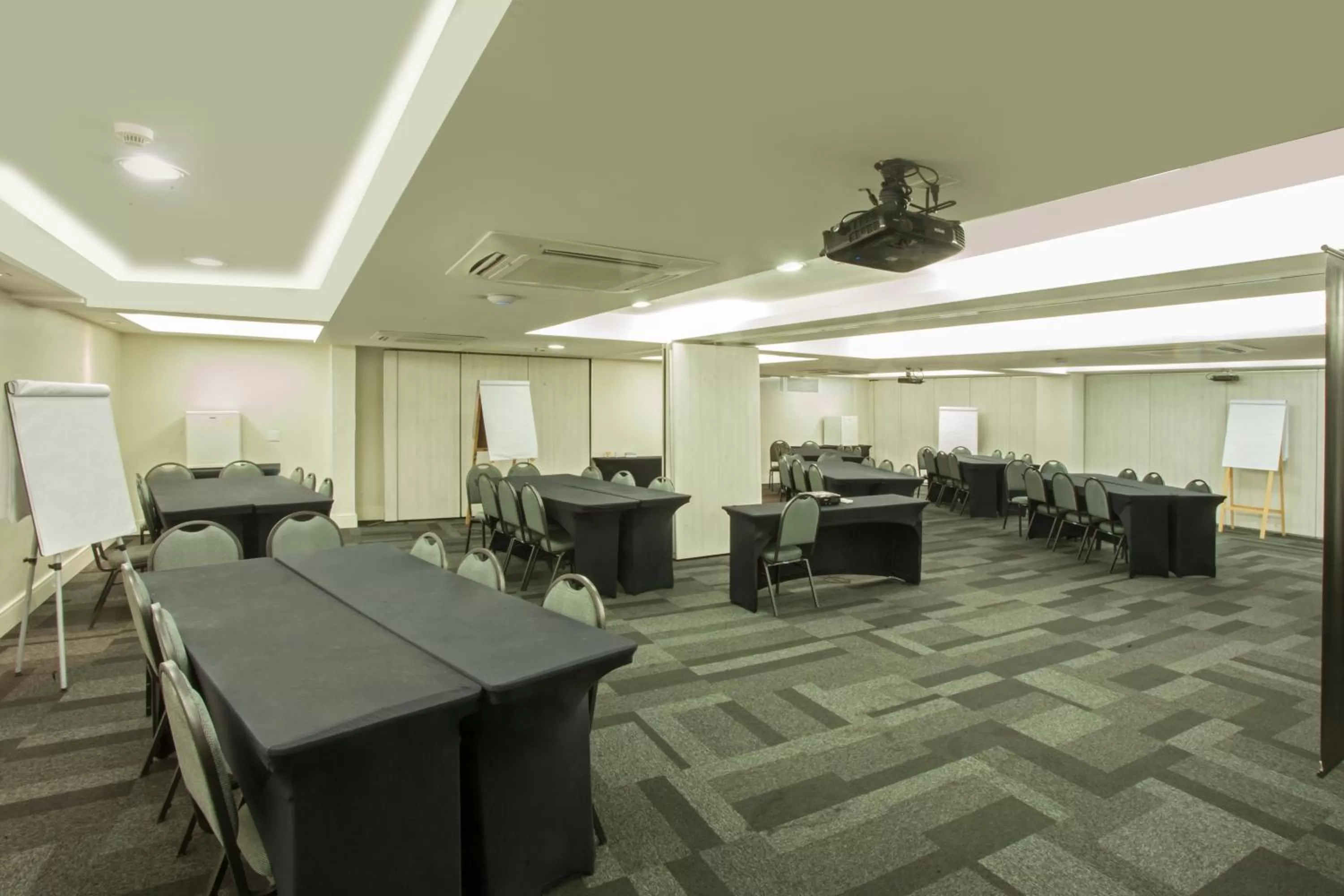 Meeting/conference room in Hotel WZ Jardins