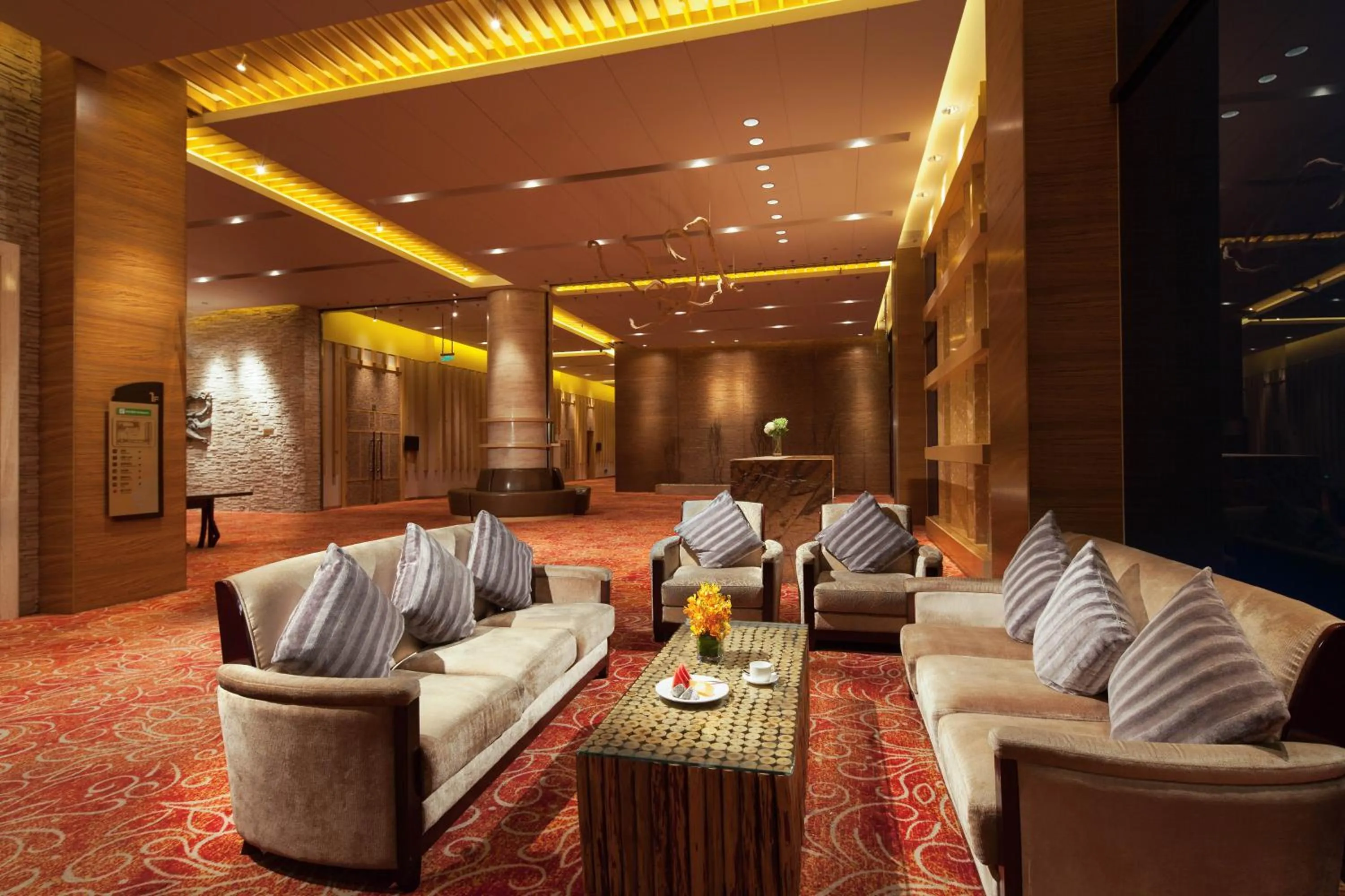 Restaurant/places to eat in Holiday Inn Beijing Shijingshan Parkview by IHG