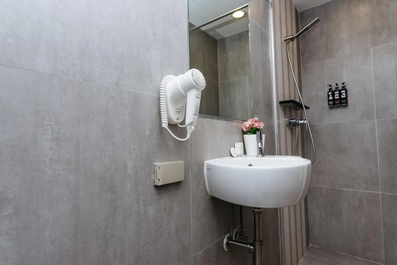 Bathroom in Lucky House Khaosan