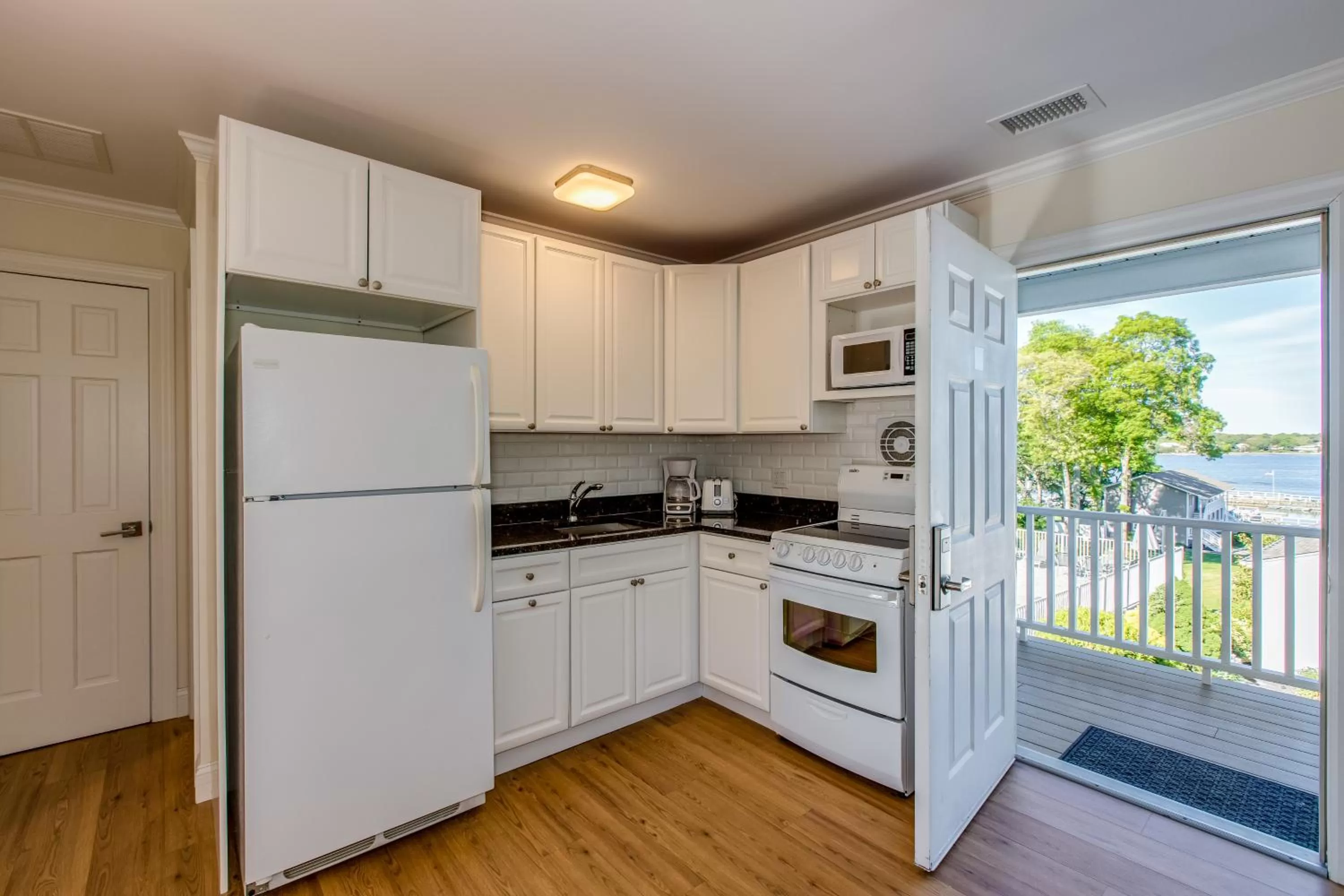 Colonial Shores Resort