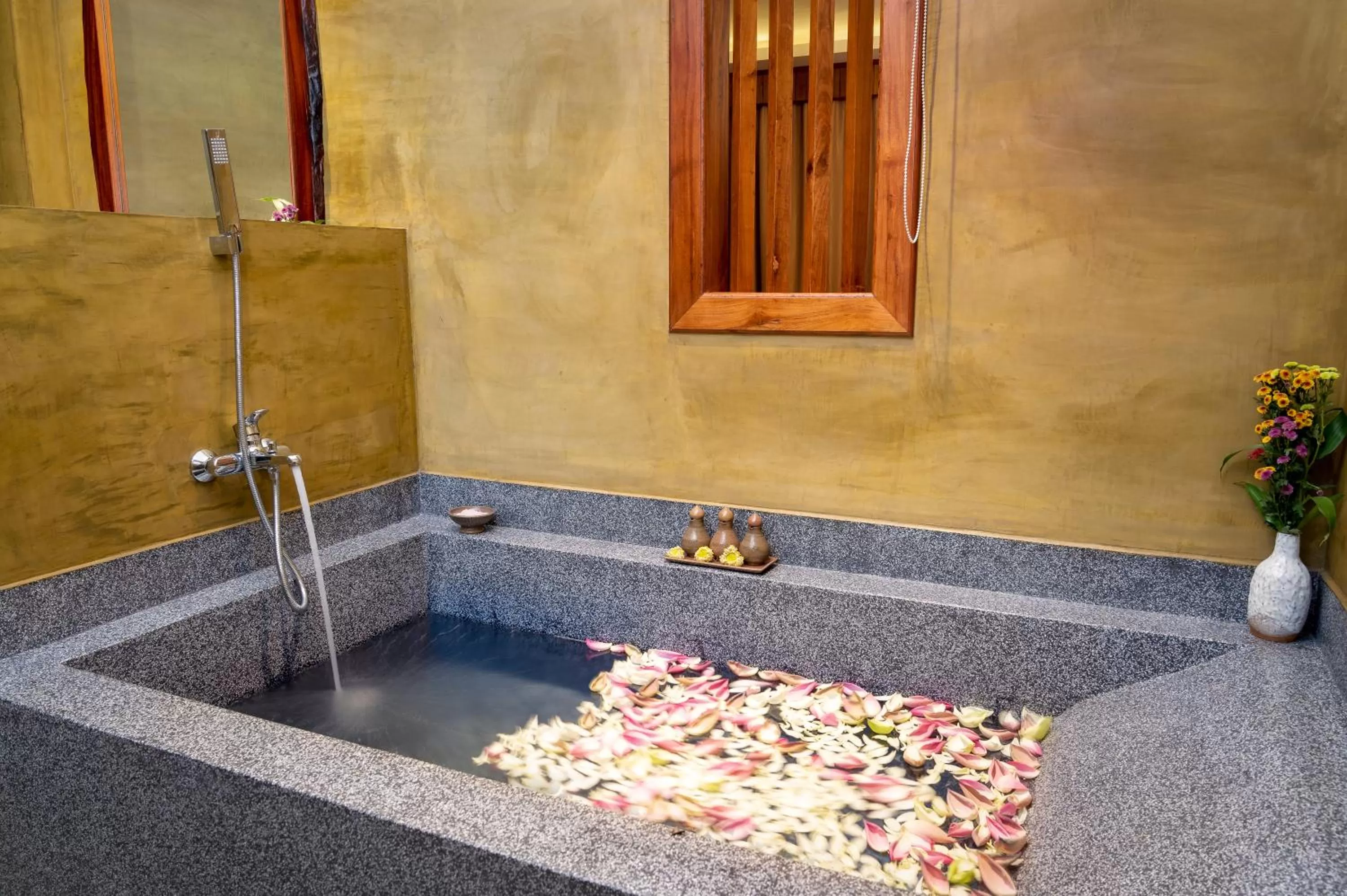 Bathroom in Khmer House Resort