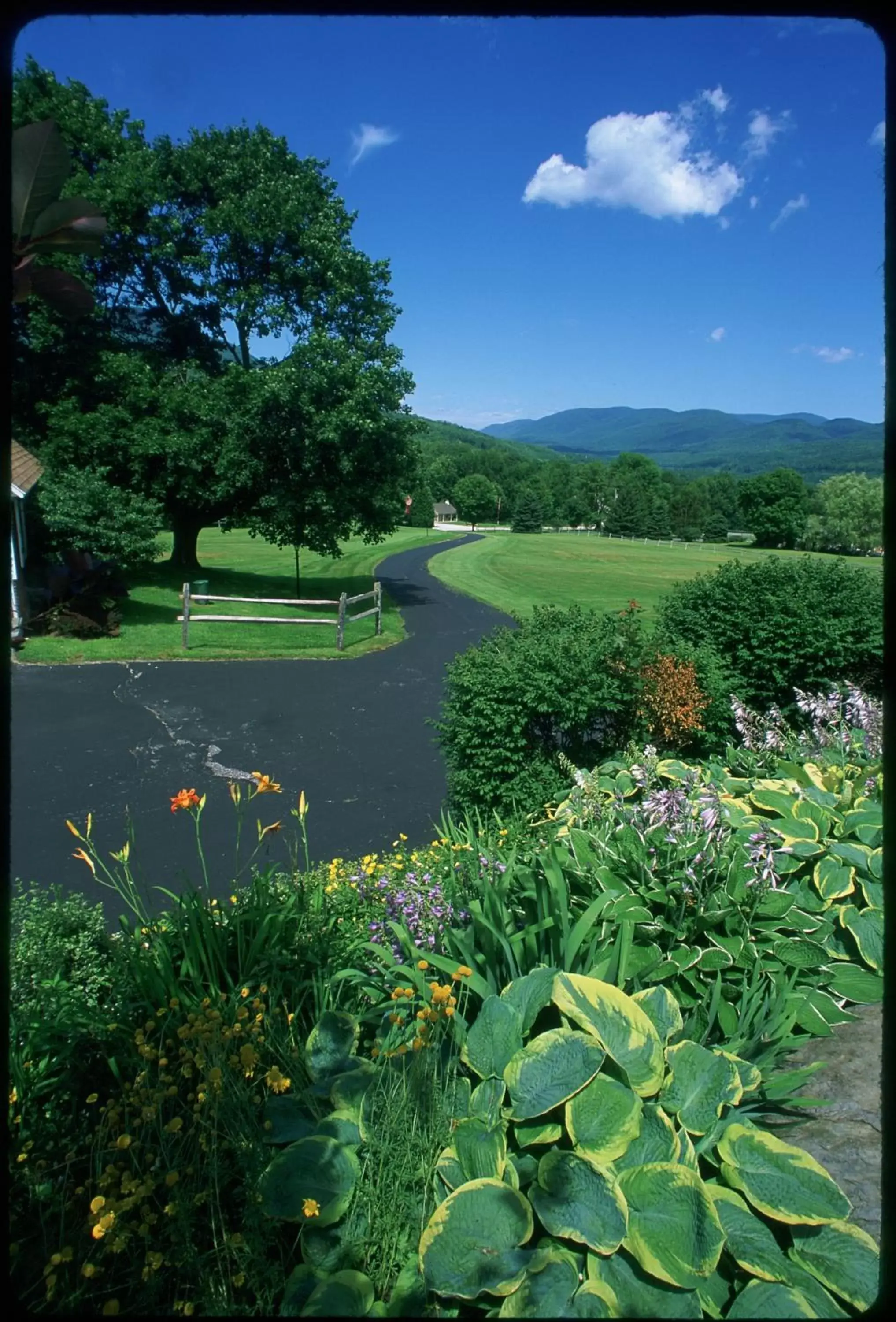 Deluxe King Room in Manchester View Deluxe King Room in Manchester View