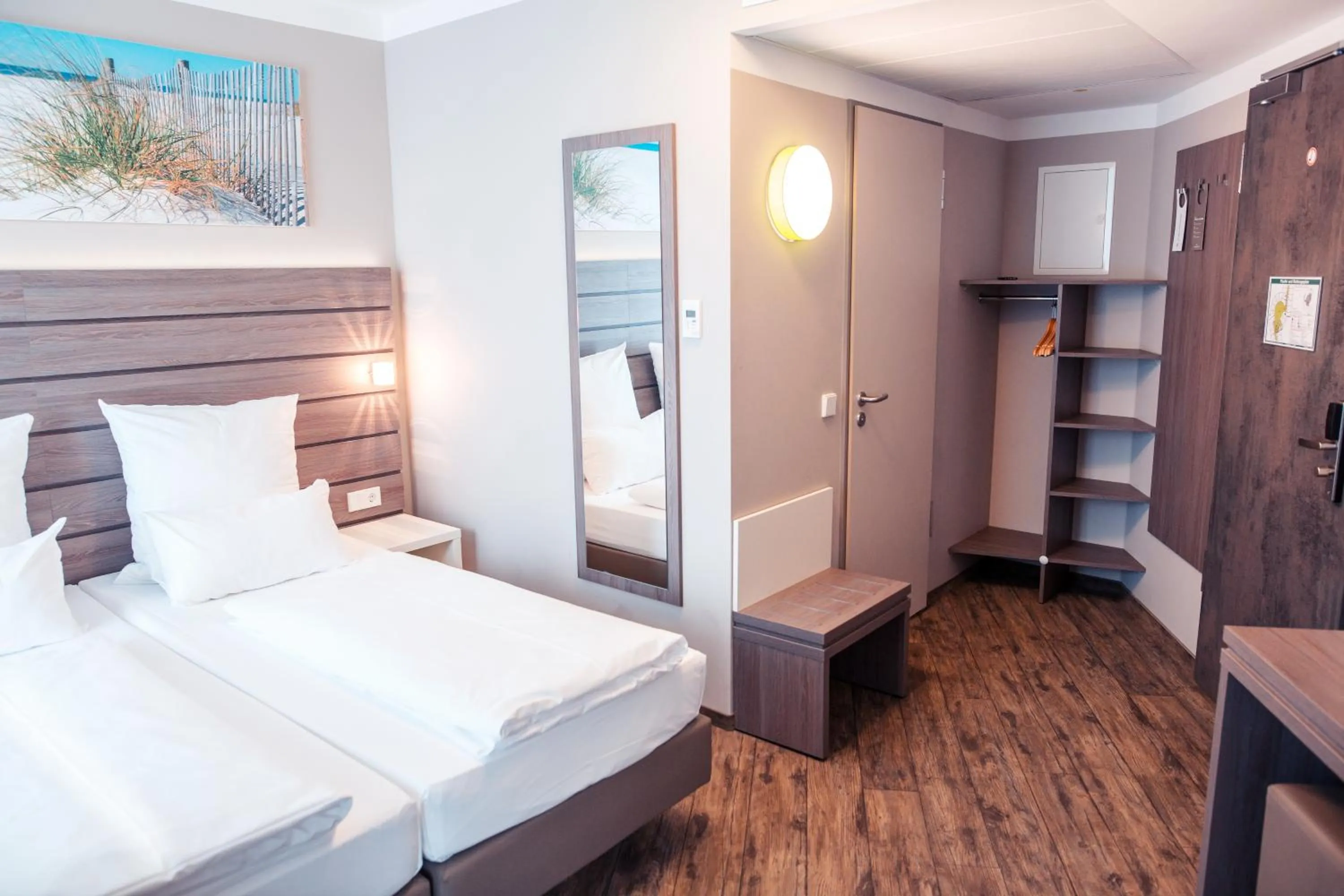 Photo of the whole room, Bed in Tulip Inn München Messe