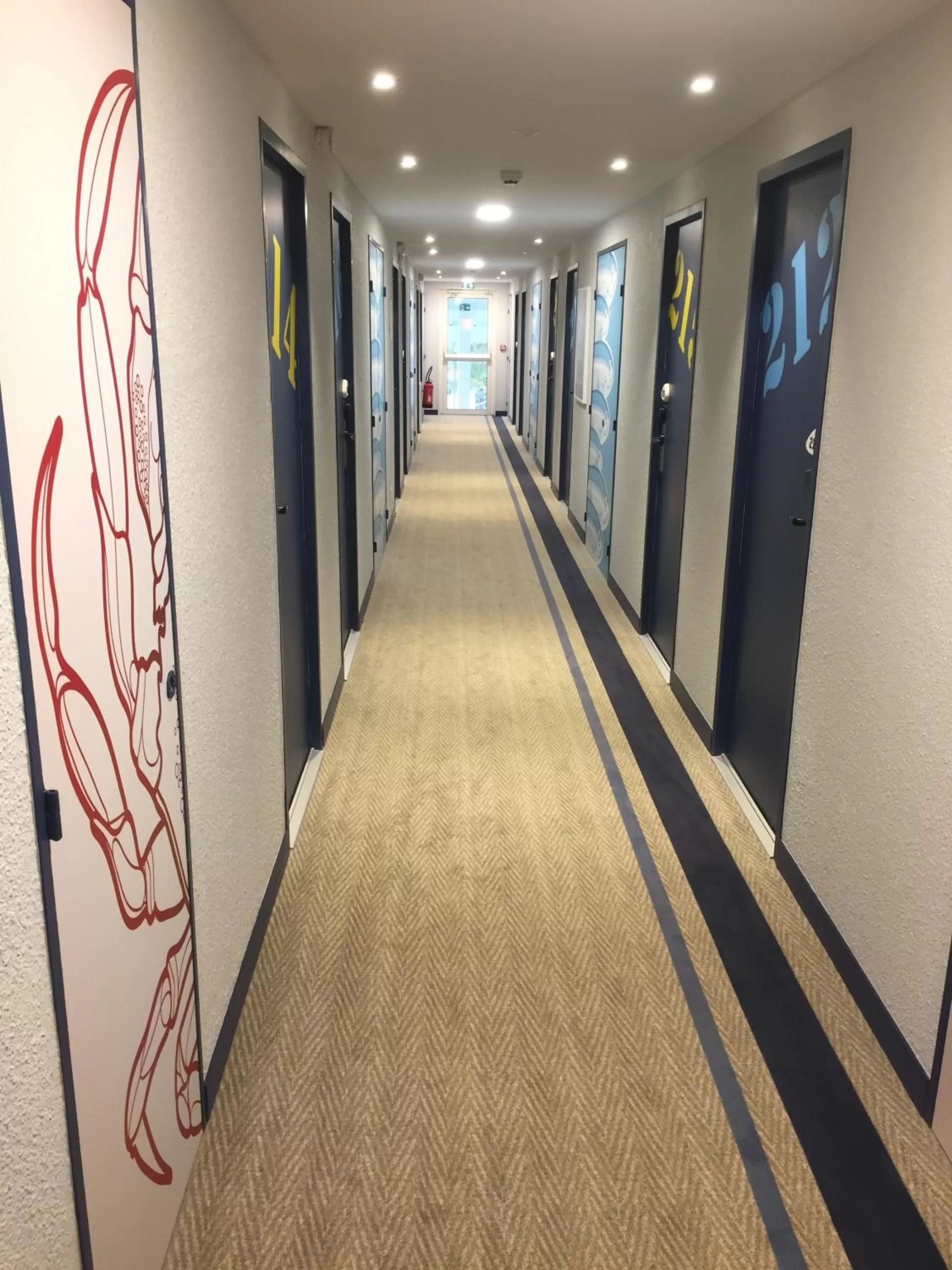 room service in ibis styles La Rochelle Thalasso Chatelaillon