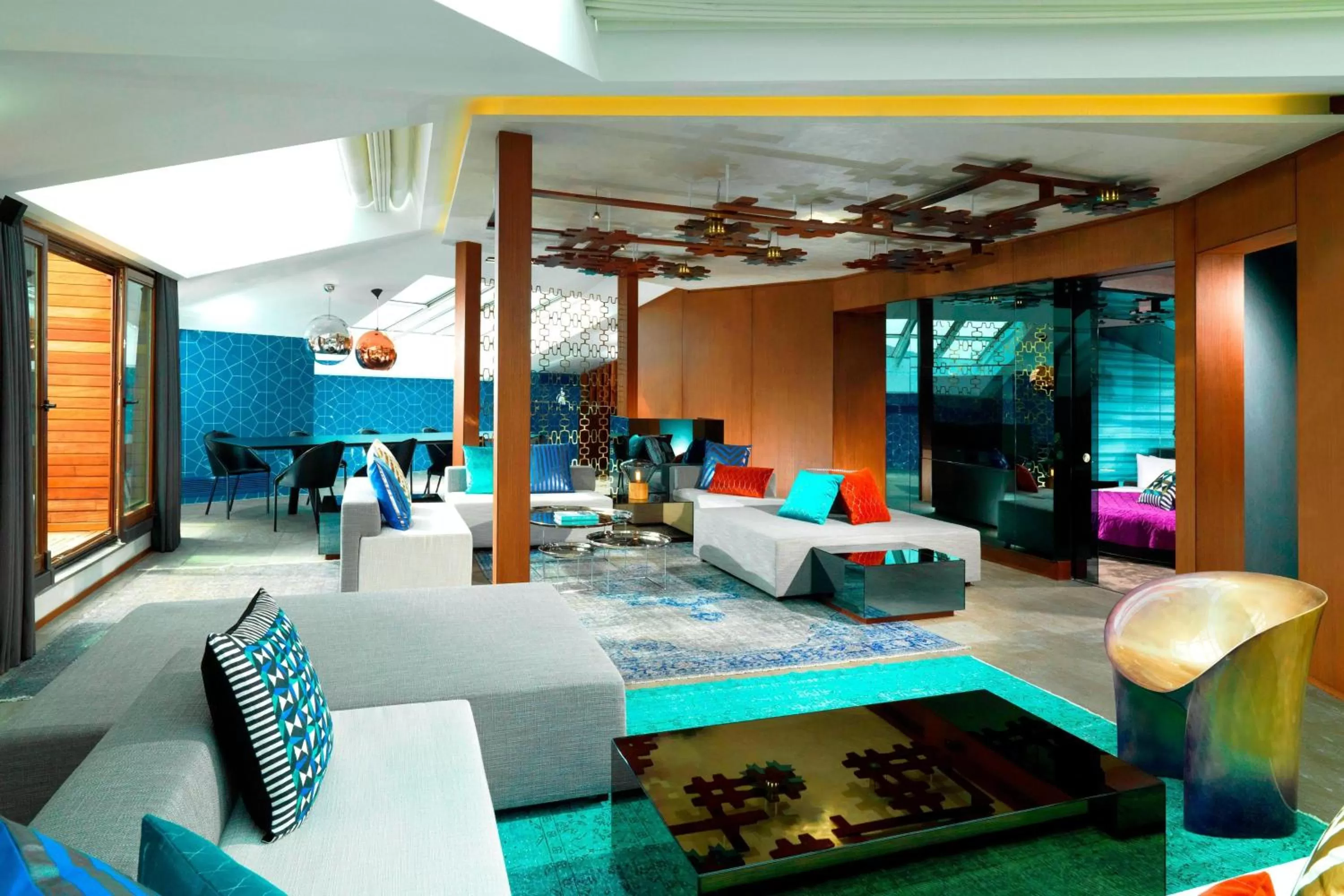 Photo of the whole room in W Istanbul