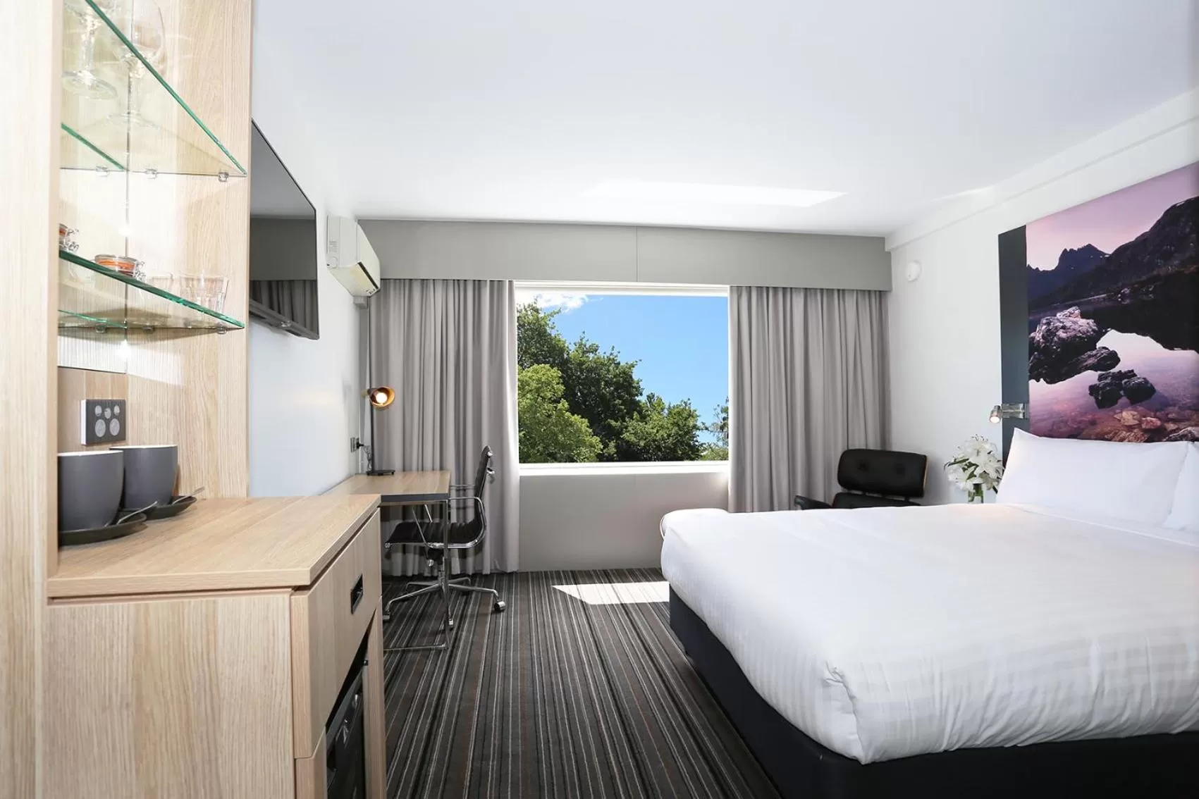 Bedroom, Bed in Mercure Launceston