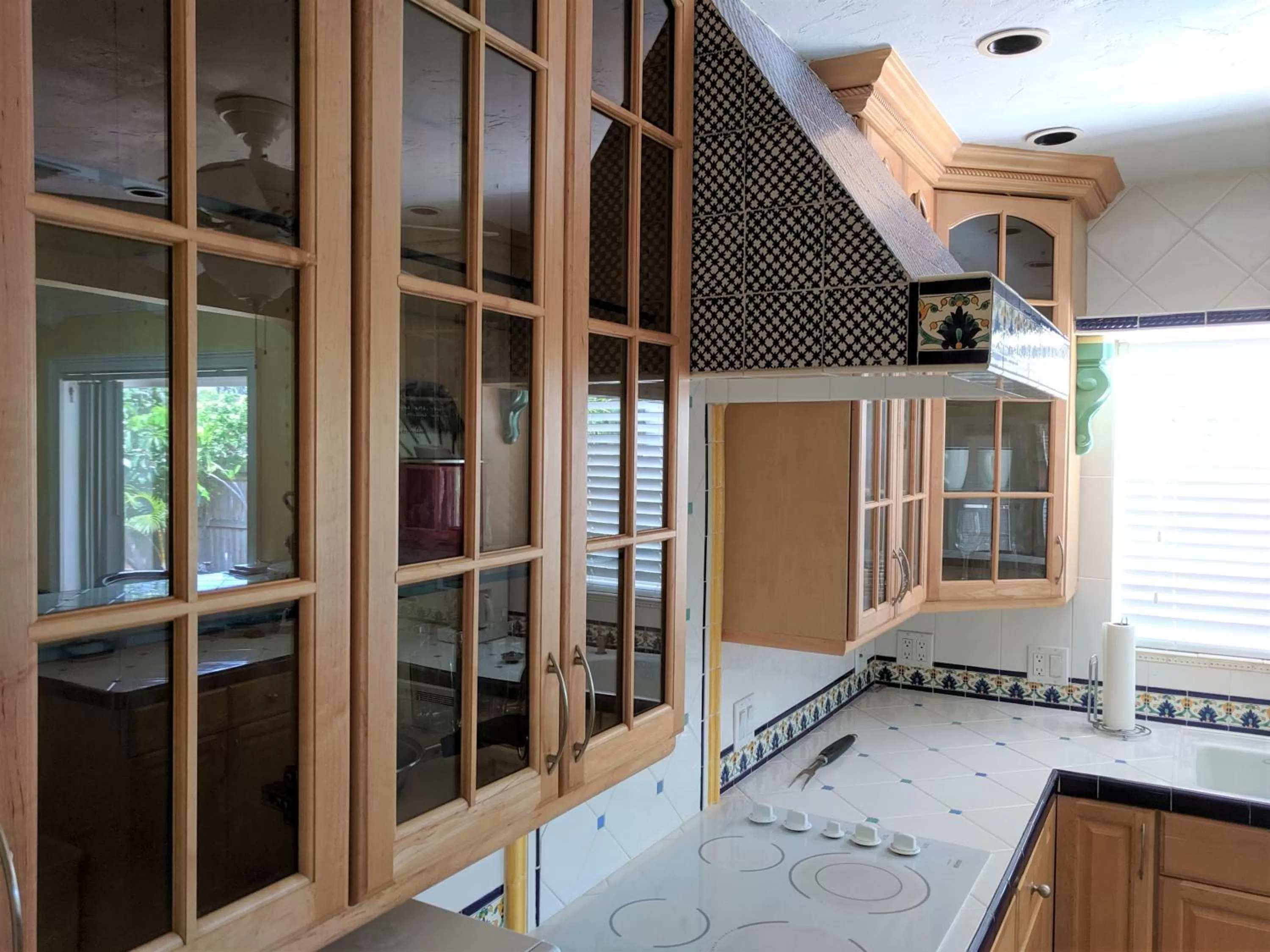 Kitchen or kitchenette in Manhattan Tower Apartment Hotel