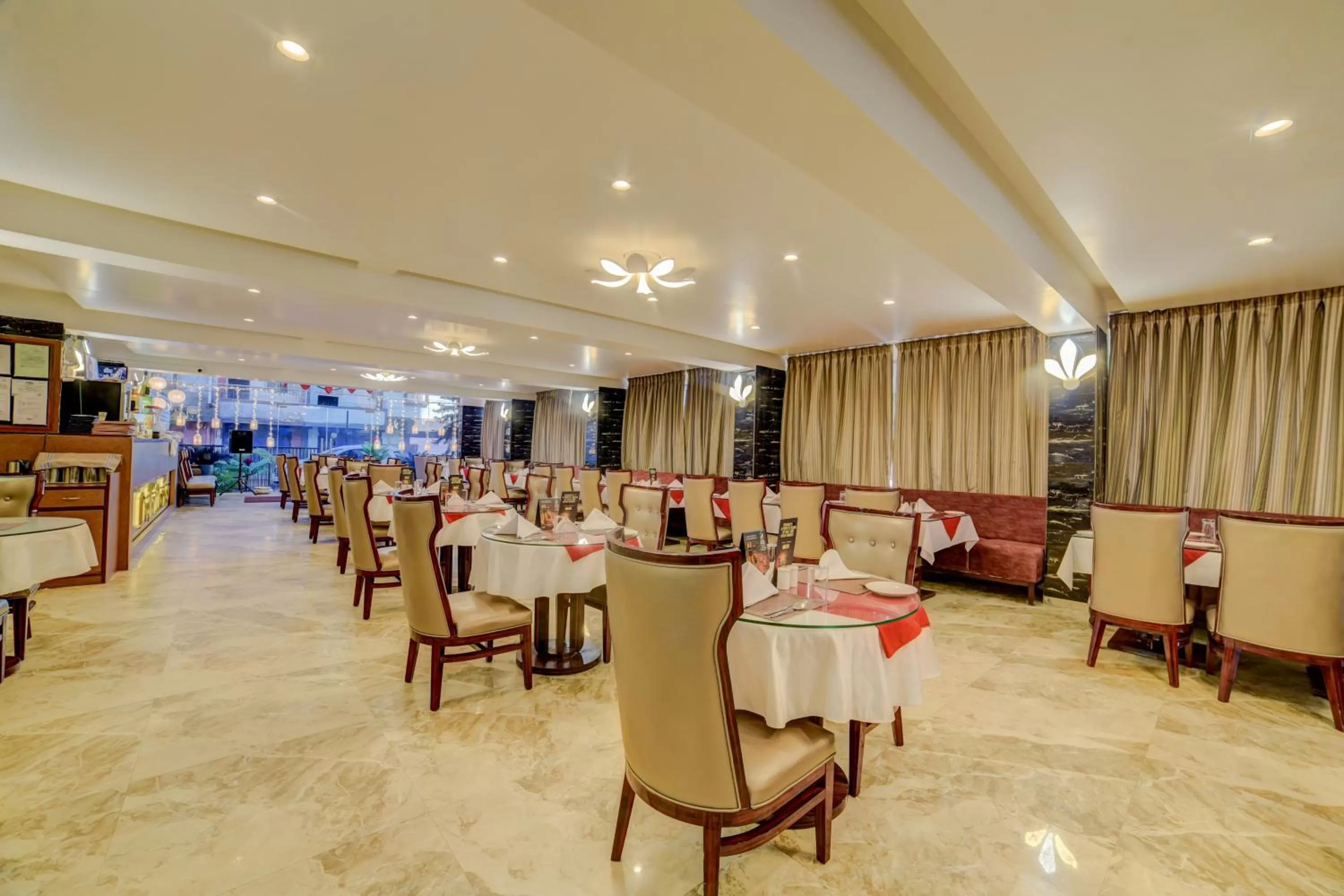 Restaurant/places to eat in Fabhotel Prime Sarala Crown - 500M From Calangute Beach