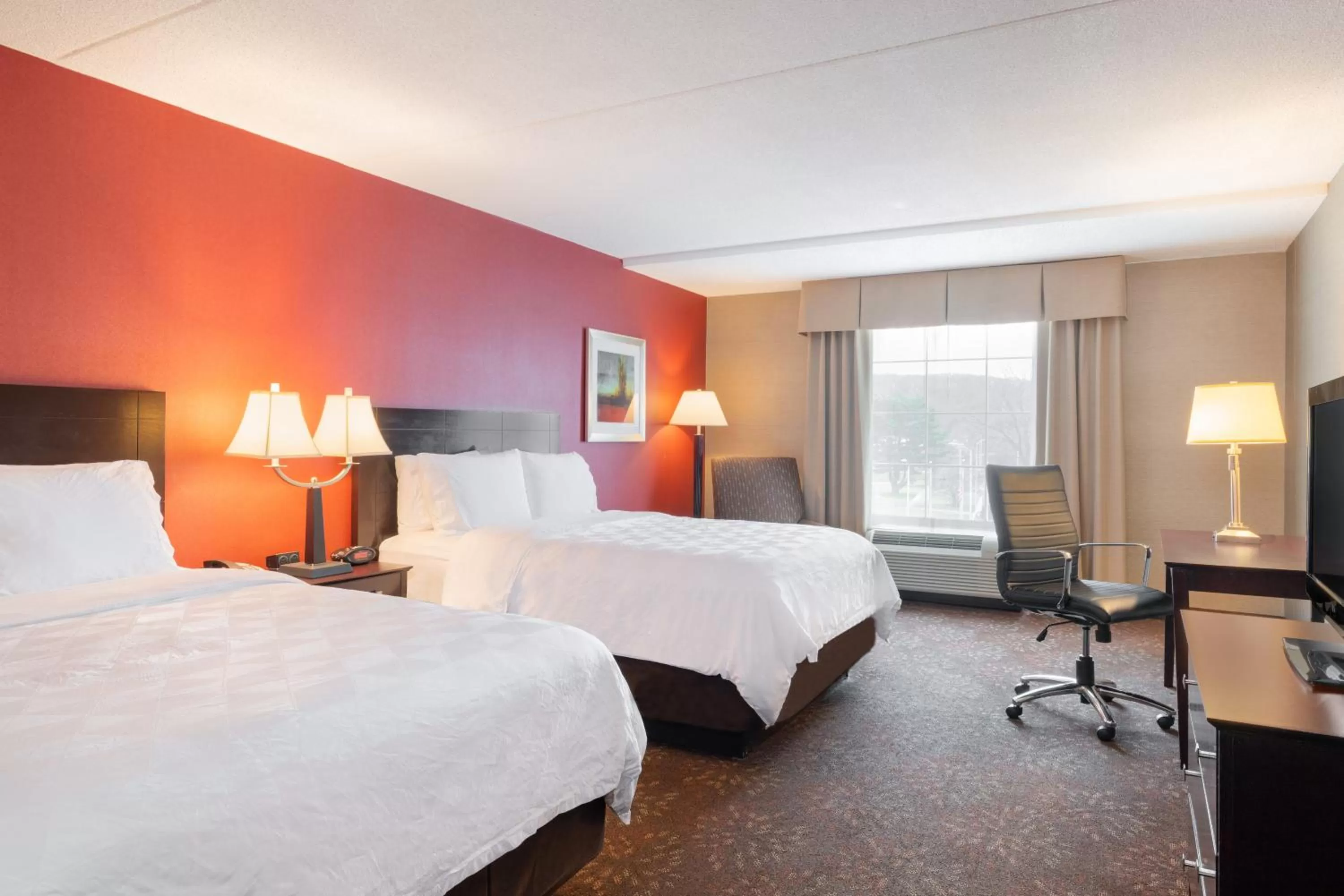 Photo of the whole room, Bed in Holiday Inn Norwich by IHG