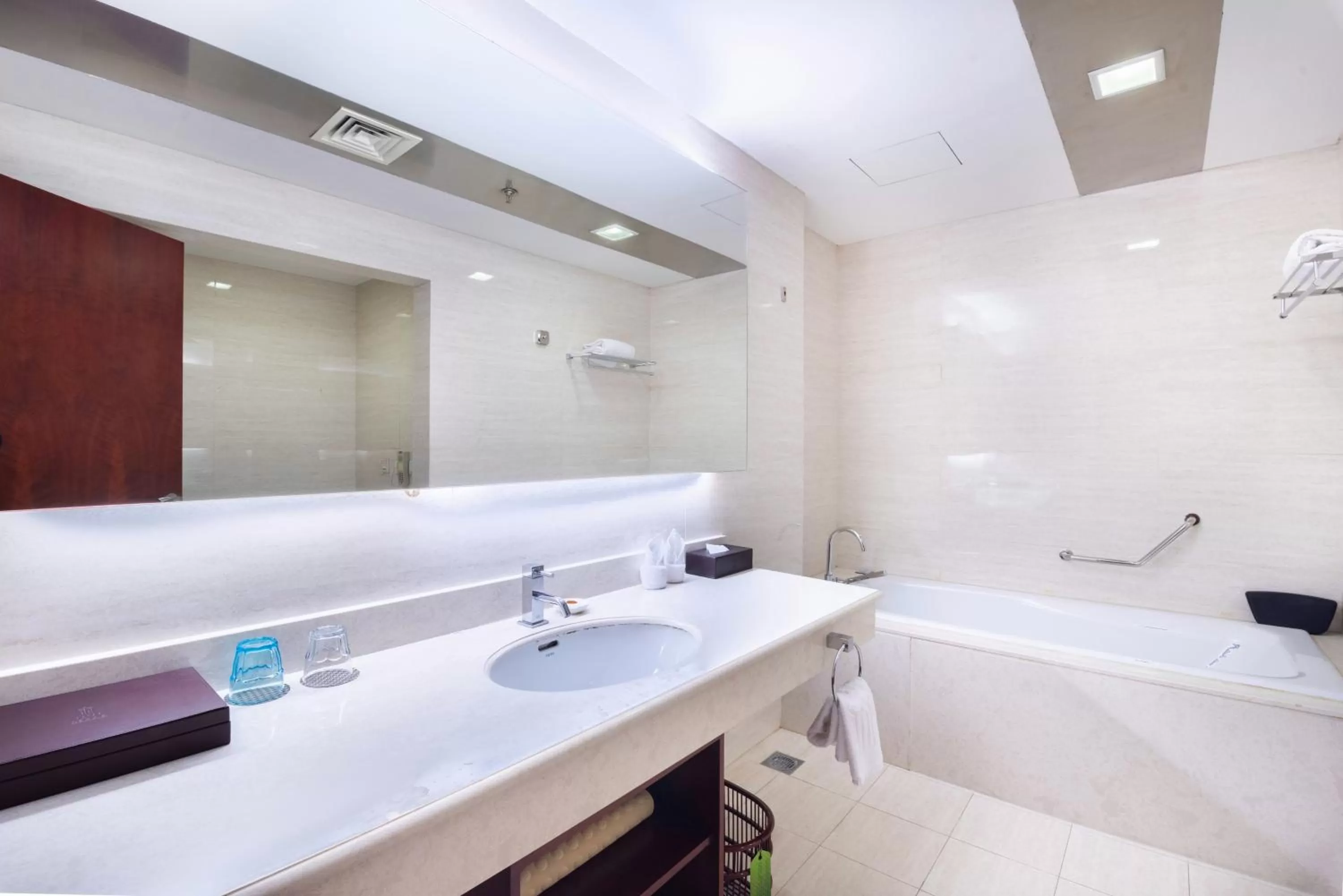 Bath in Inner Mongolia Grand Hotel