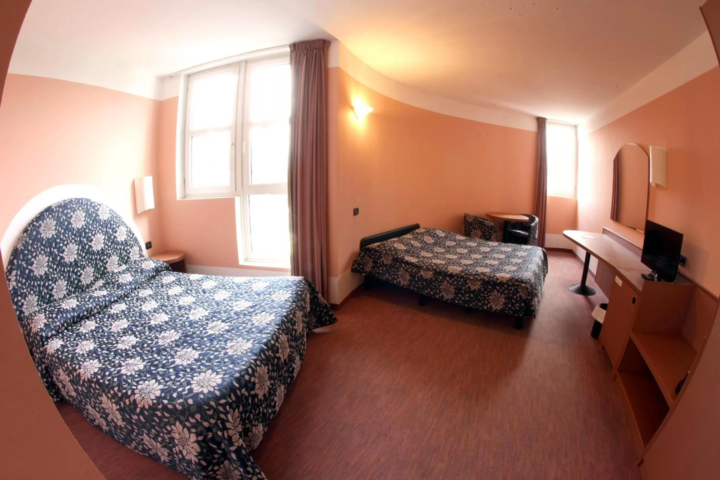 Standard Triple Room in Etoile Du Nord