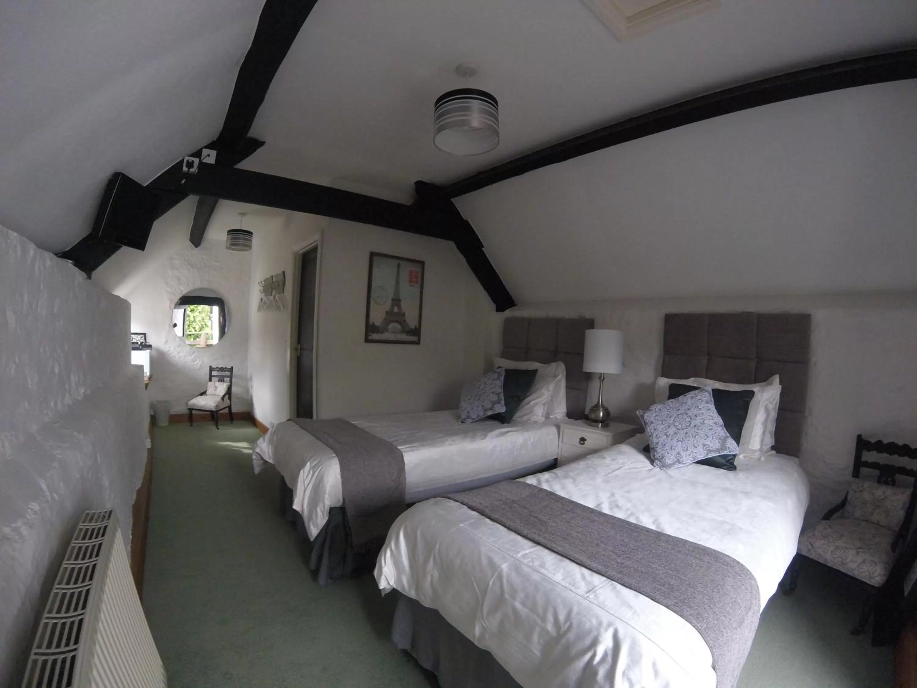 Twin Room with Private Bathroom - single occupancy in Steps Farmhouse B&B