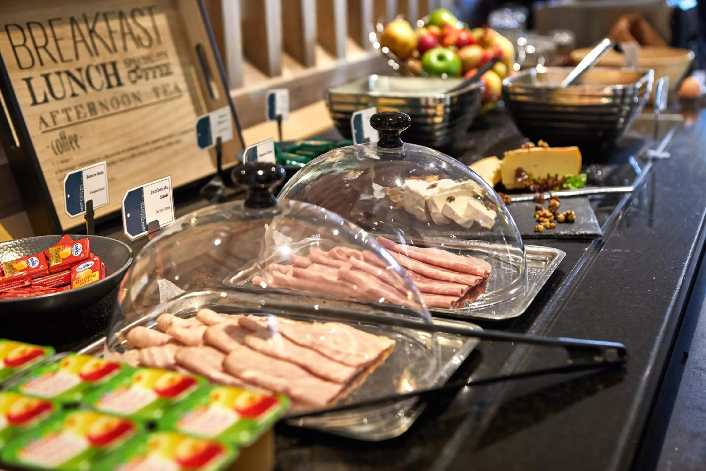 Breakfast in Kyriad La Roche Sur Yon