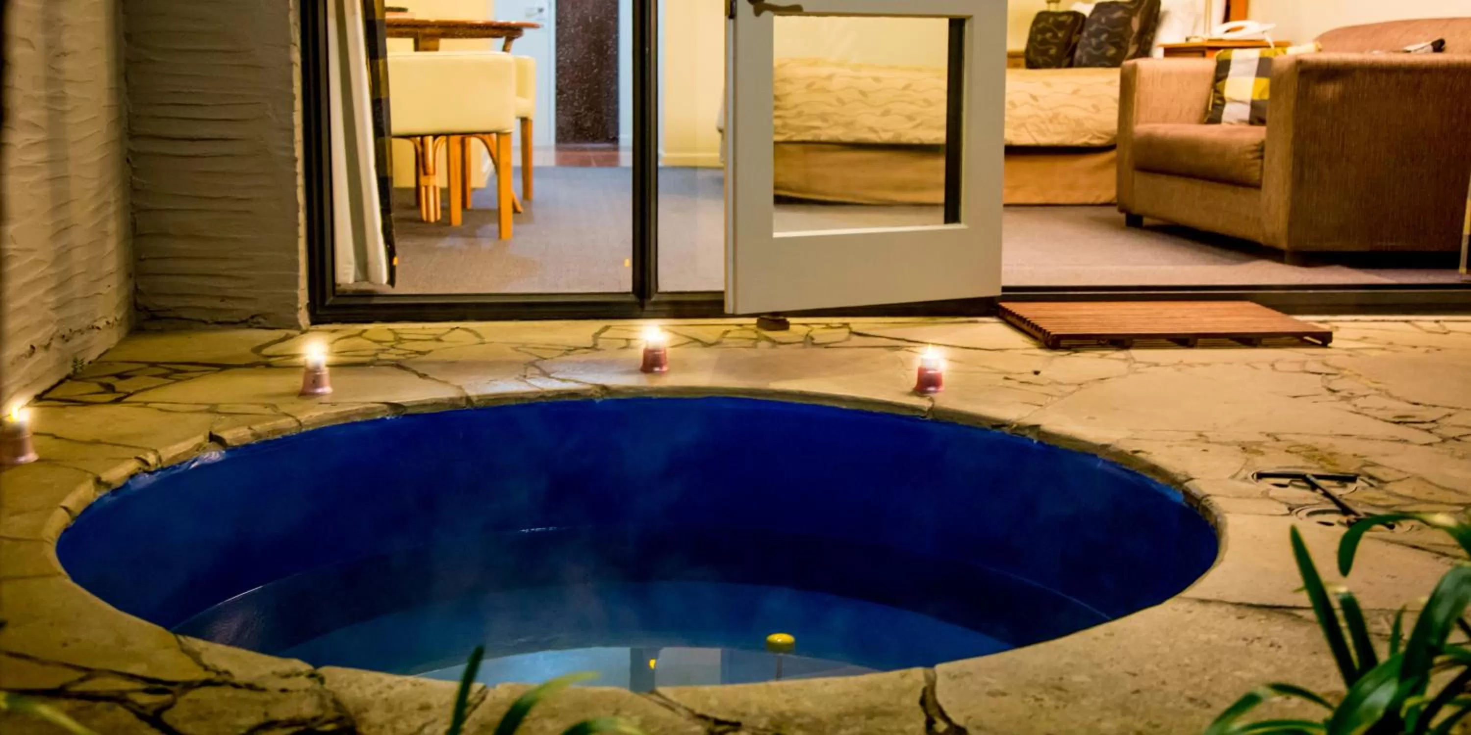 Swimming pool in Baycrest Thermal Lodge