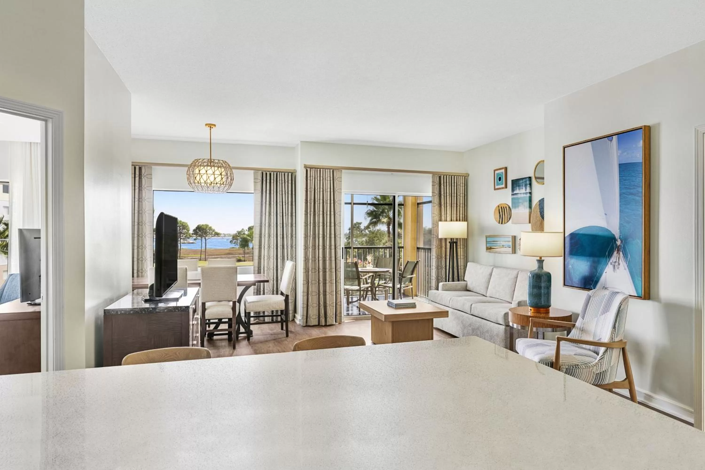 Living room in Marriott's Legends Edge at Bay Point