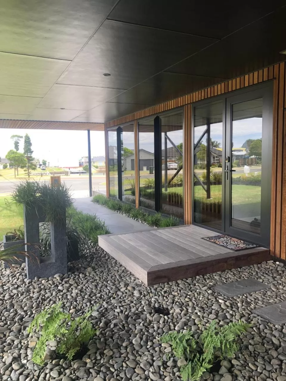 Facade/entrance in Roy and Anns Haven