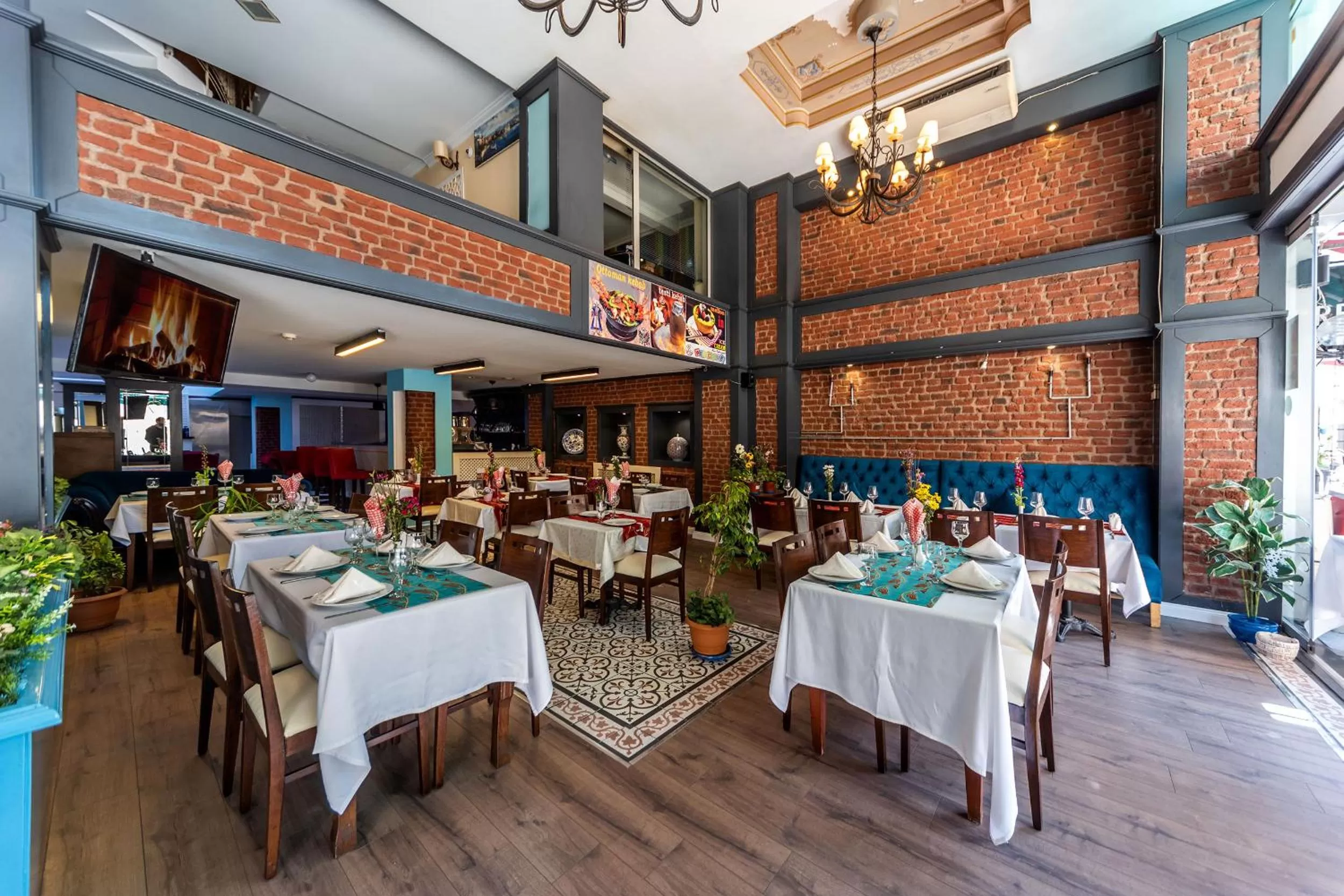 Restaurant/places to eat in Viva Deluxe Hotel