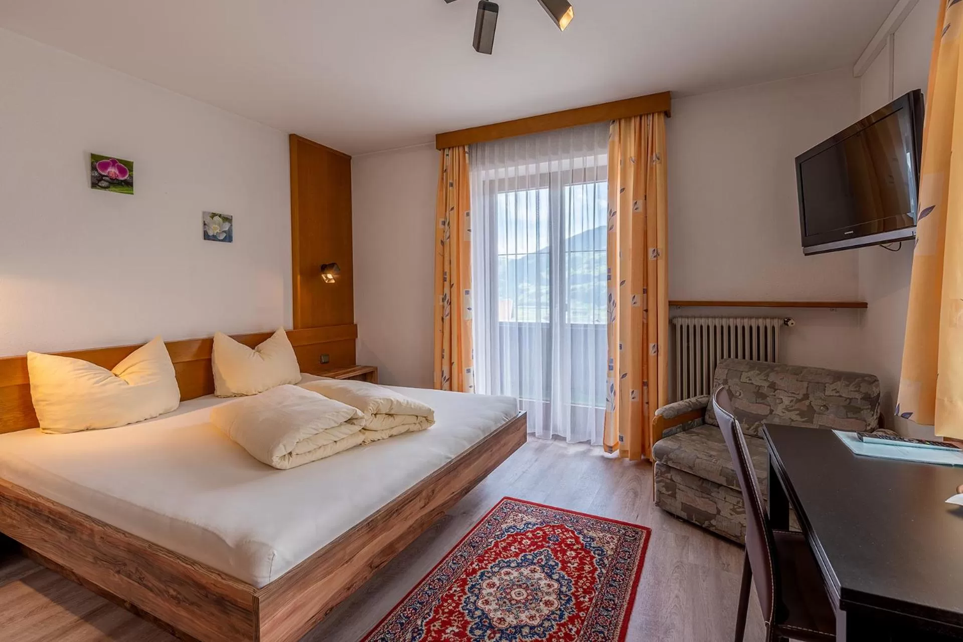 Photo of the whole room, Bed in Wohlfühlhotel Schiestl