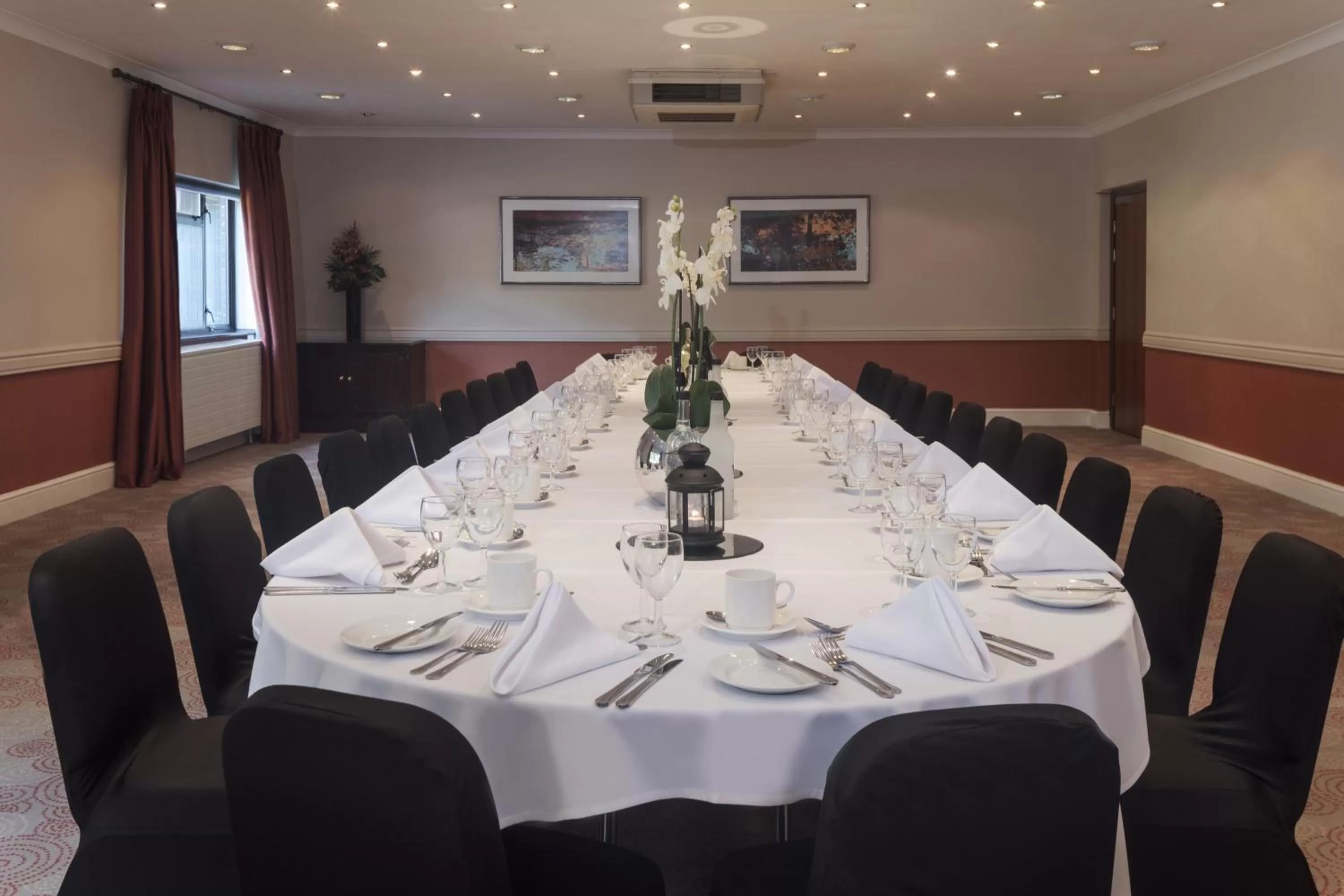 Banquet/Function facilities in Stratford Manor Hotel