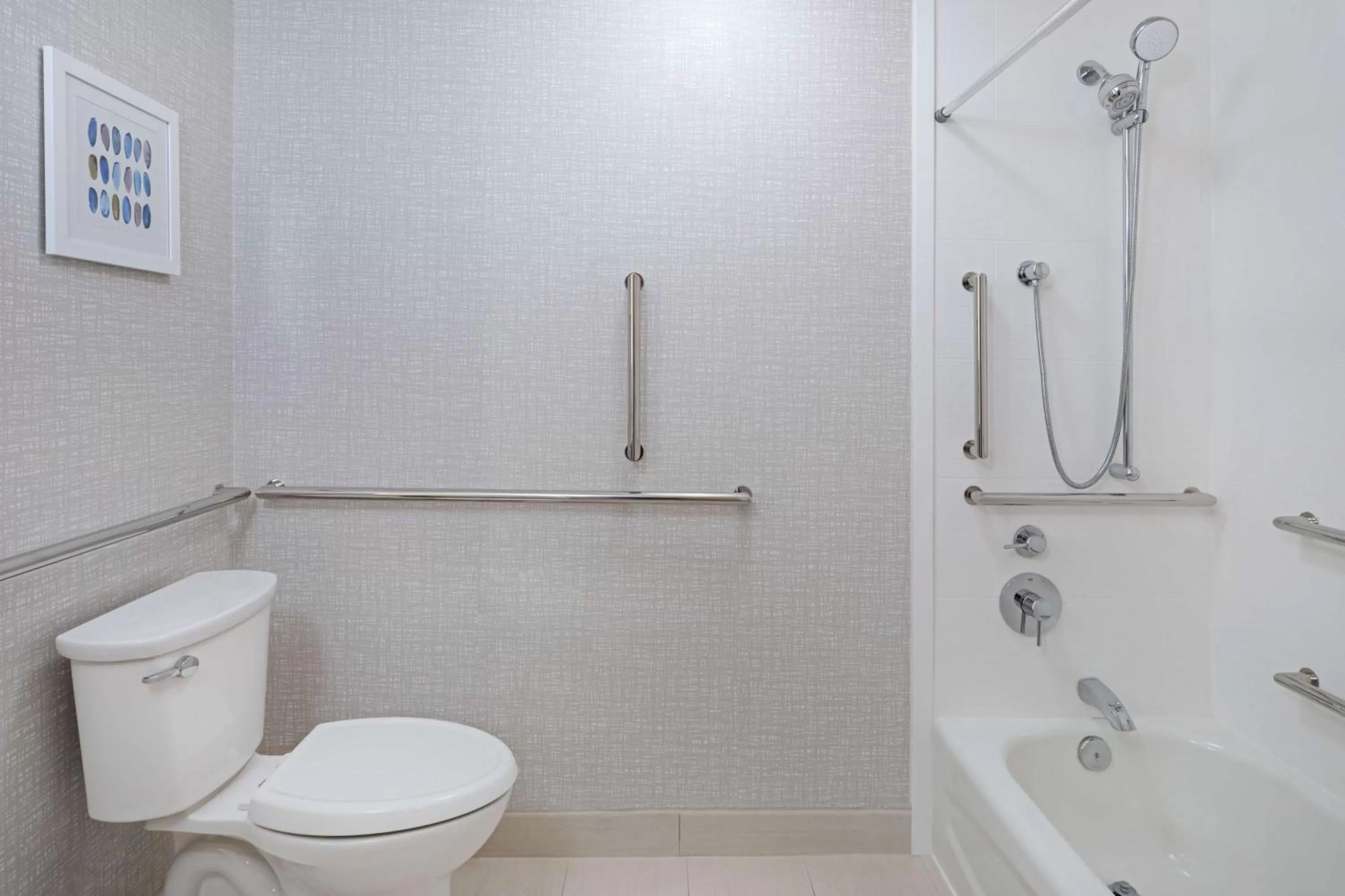 Bathroom in Hampton Inn Richmond/Midlothian Turnpike