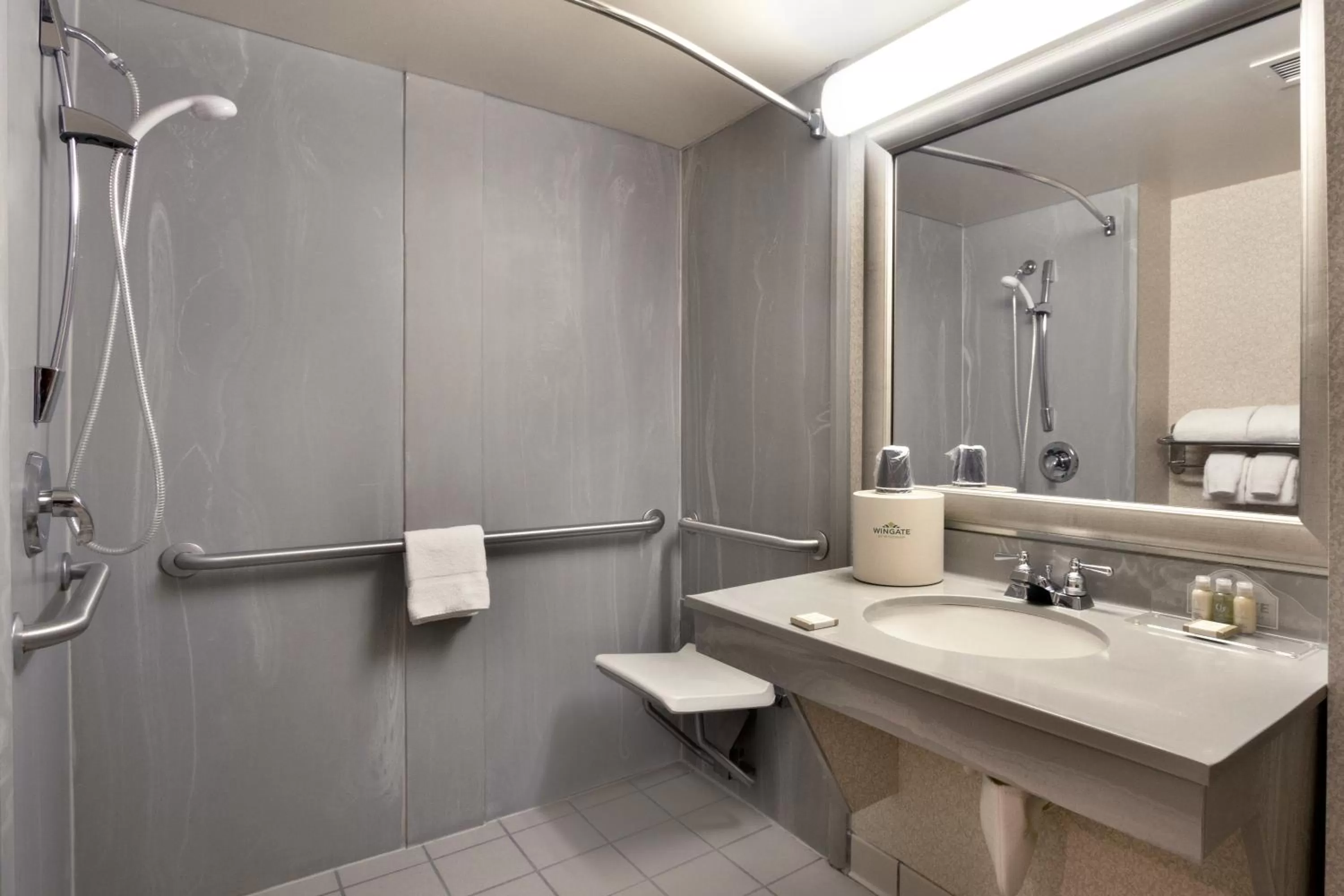 Bathroom in Wingate by Wyndham Augusta Fort Eisenhower