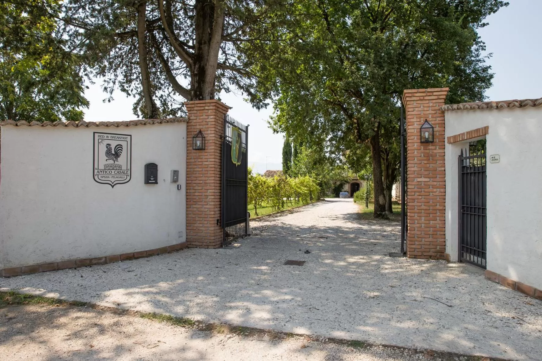 Facade/entrance in Antico Casale Spezia Pelagalli