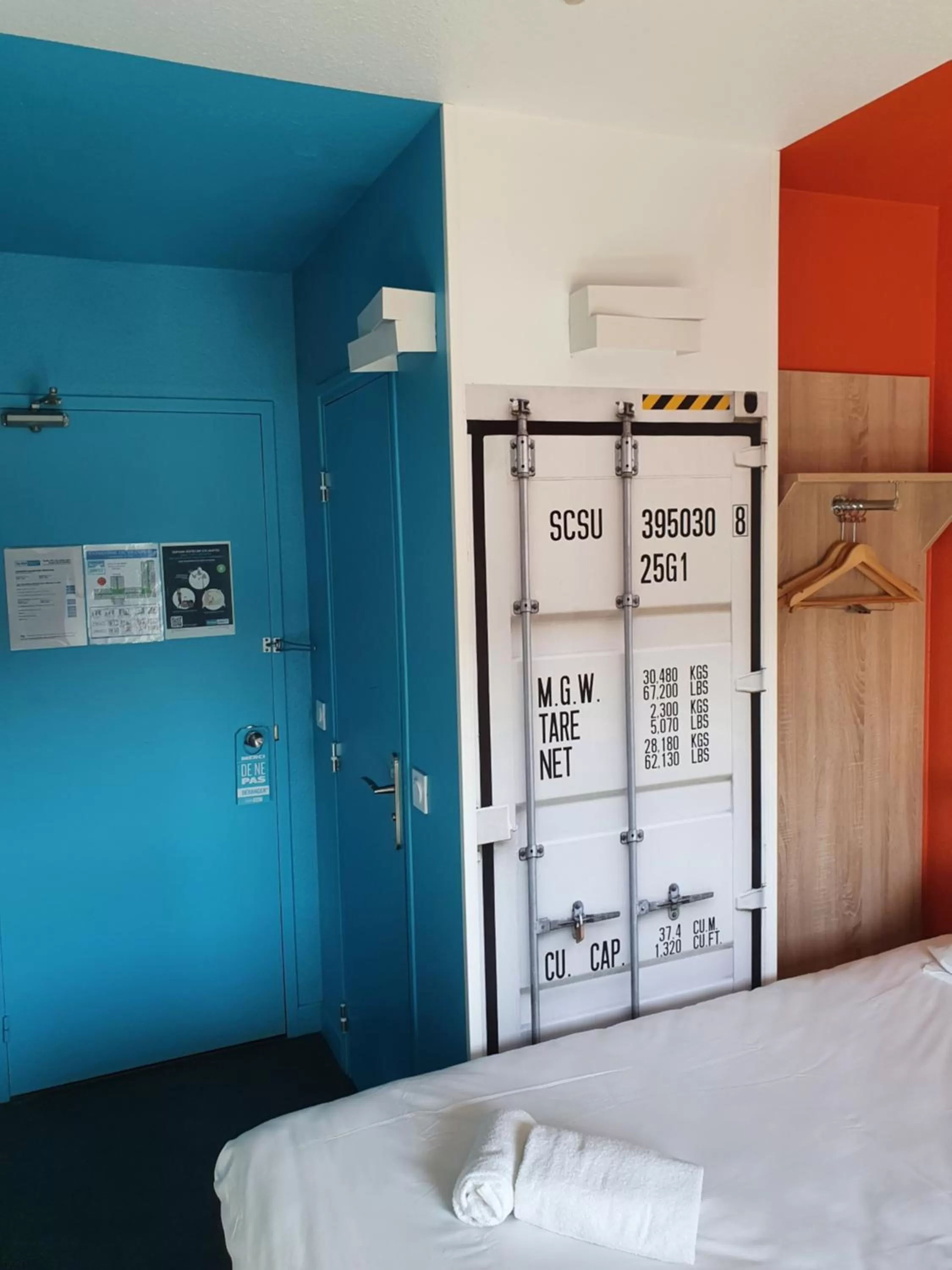 Bedroom, Bed in Kyriad Direct Orleans - Olivet - La Source