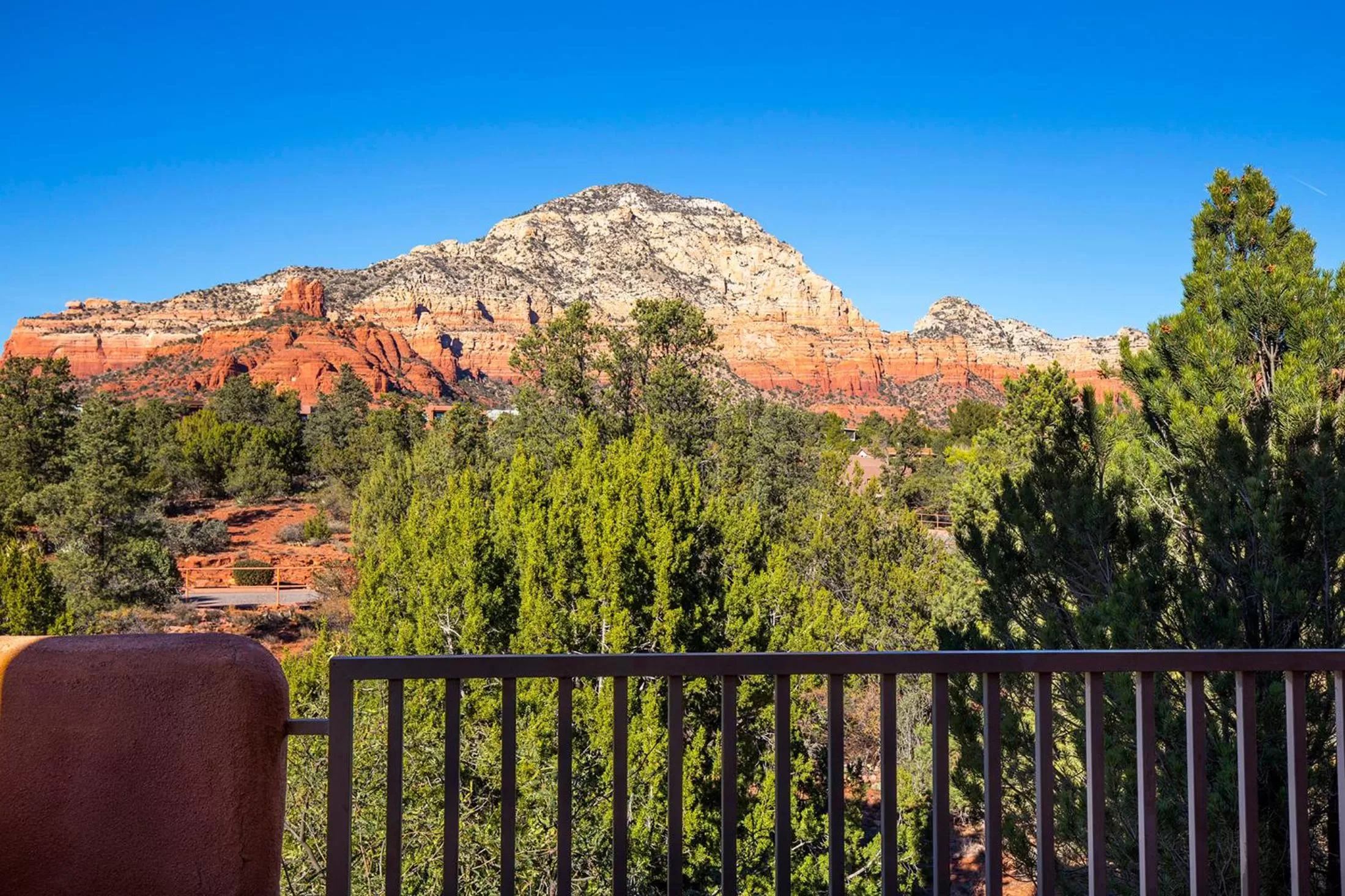 Landmark view, Mountain View in Alma De Sedona Inn B&B
