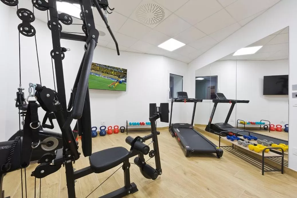 Fitness centre/facilities in Vip's Motel Luxury Accommodation & Spa