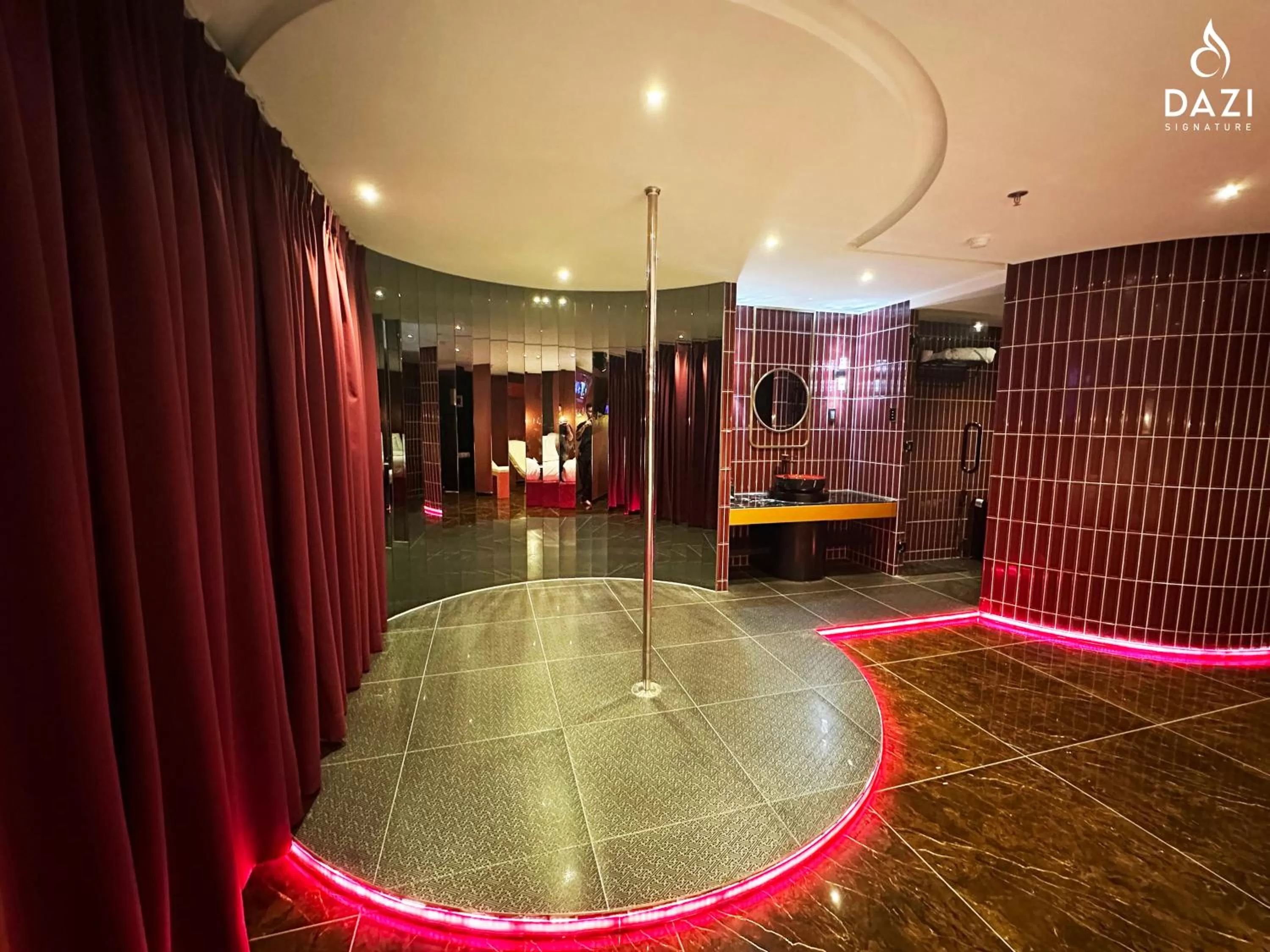 Guests in Dazi Signature