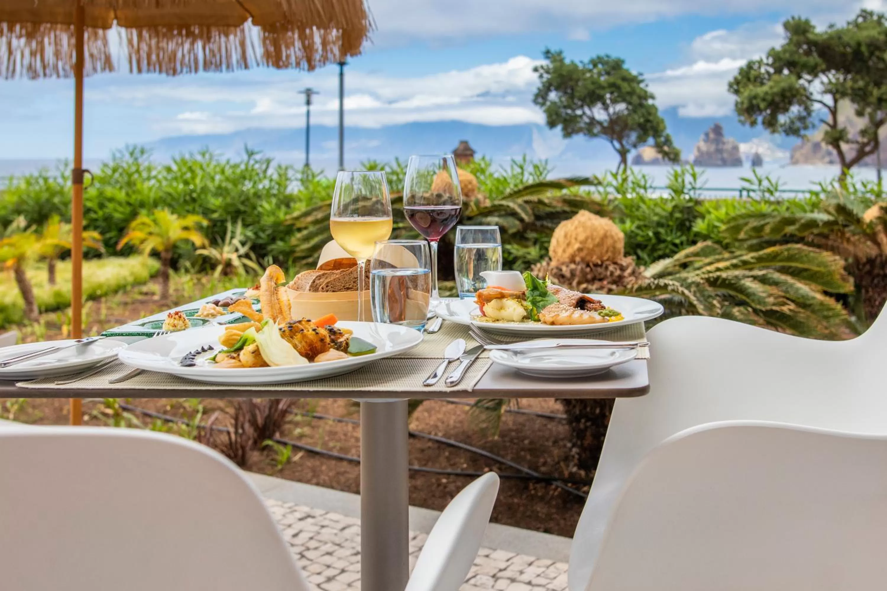 Restaurant/places to eat in Aqua Natura Bay