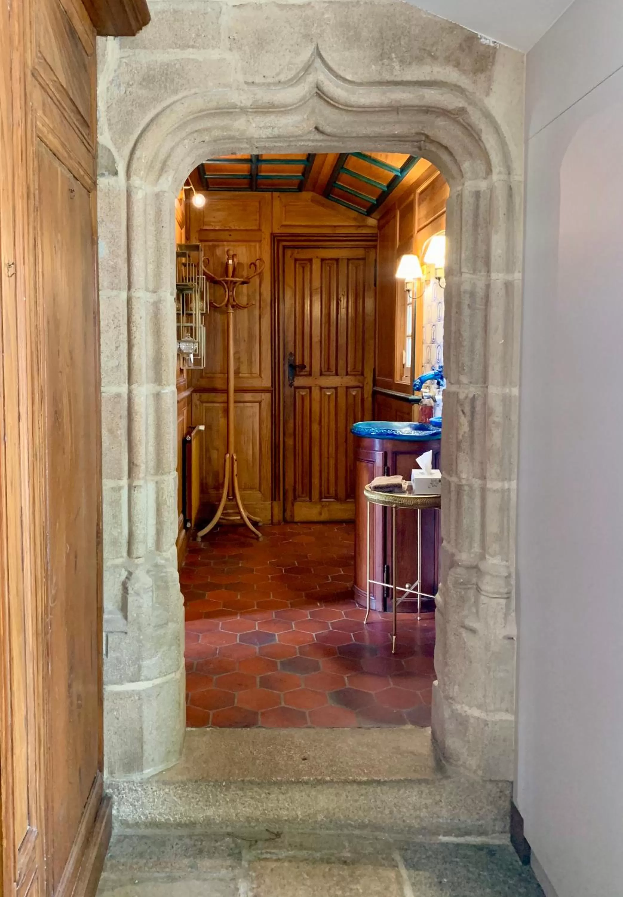 Toilet in LA MEFFRAIS 1741