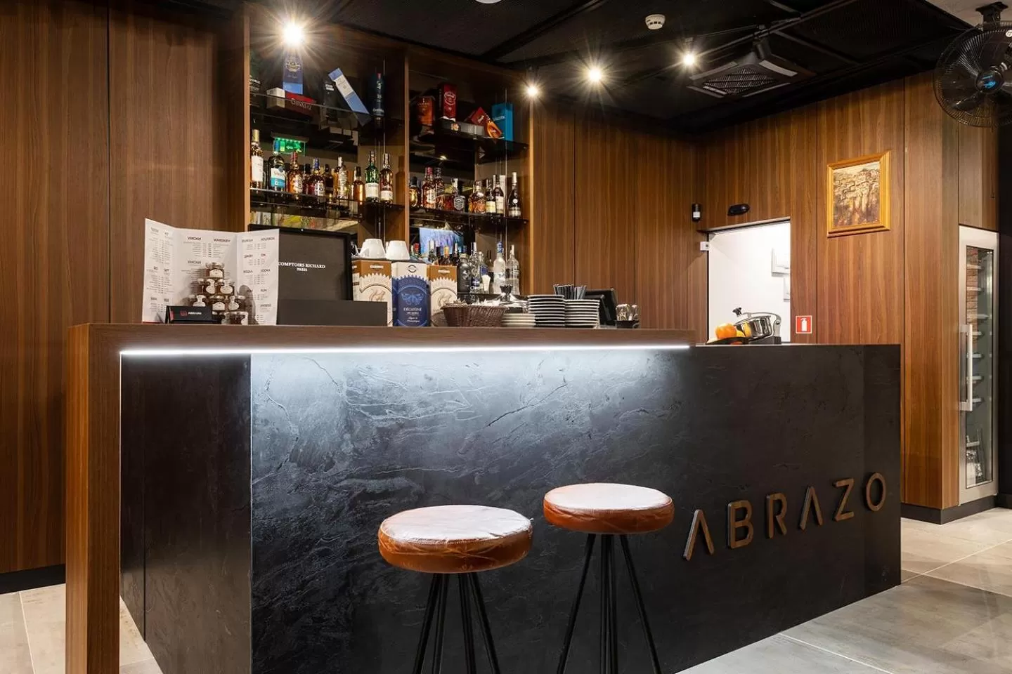 Lounge or bar in Abrazo Sofia Hotel by HMG