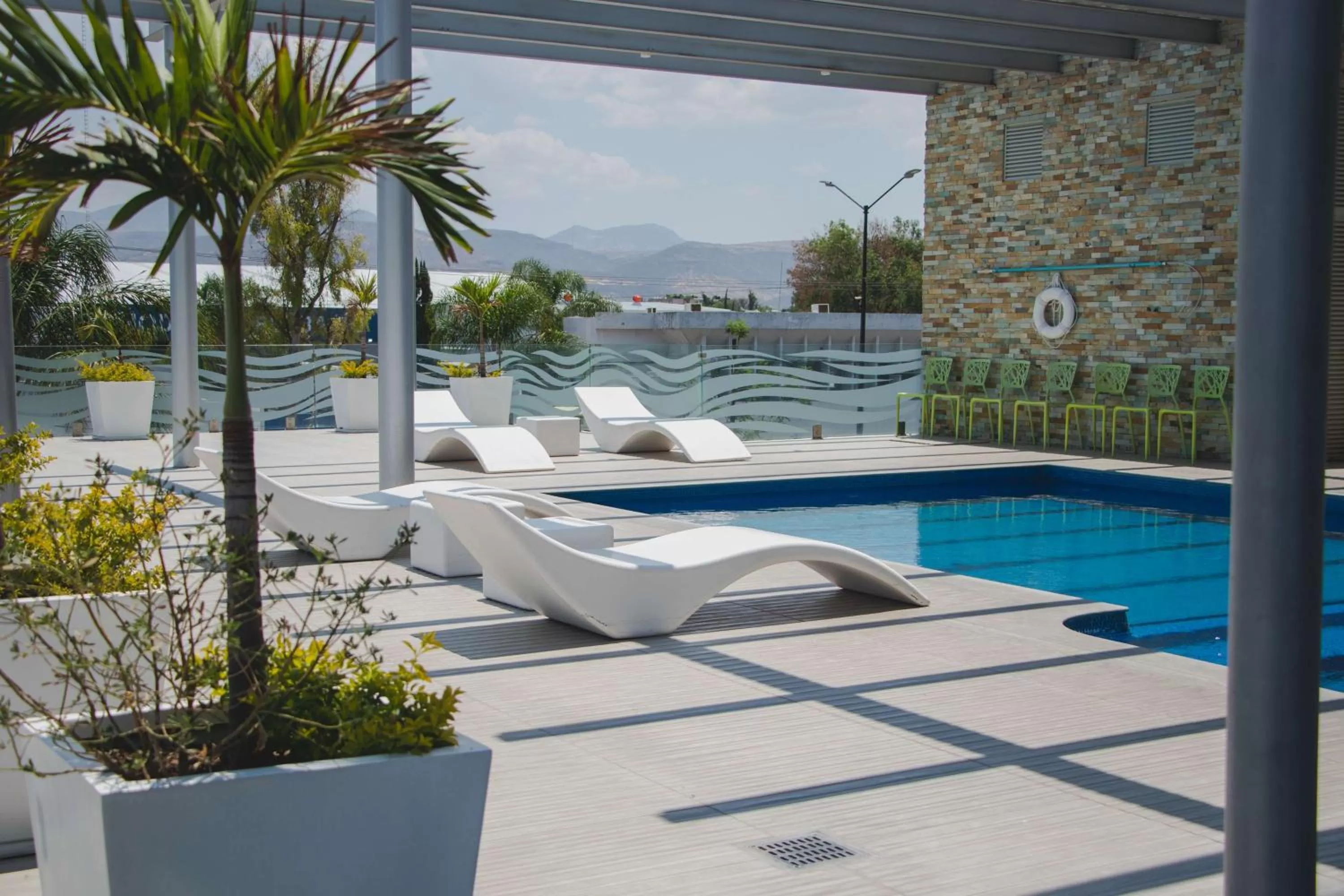 Pool view in Hilton Garden Inn Leon Poliforum