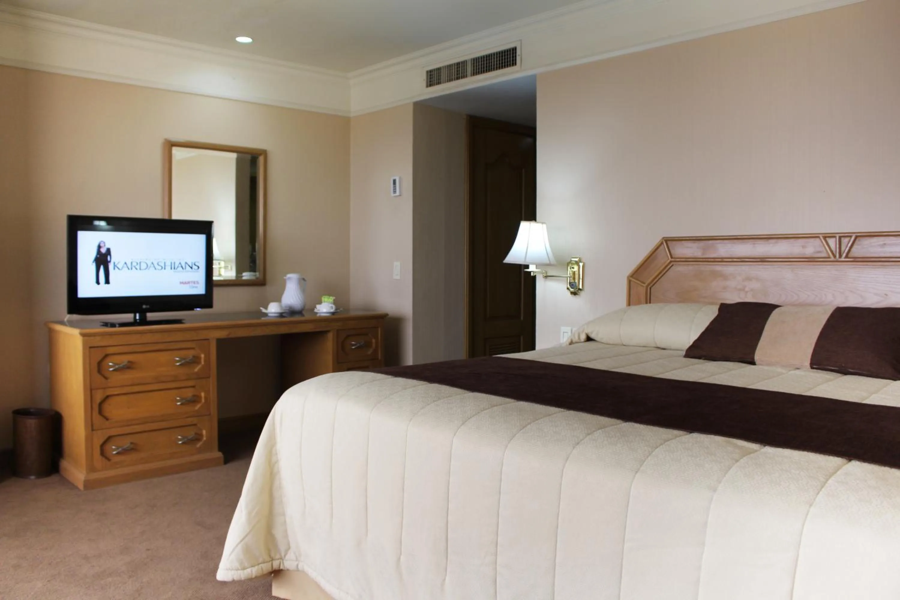 Bed in Hotel San Luis Lindavista