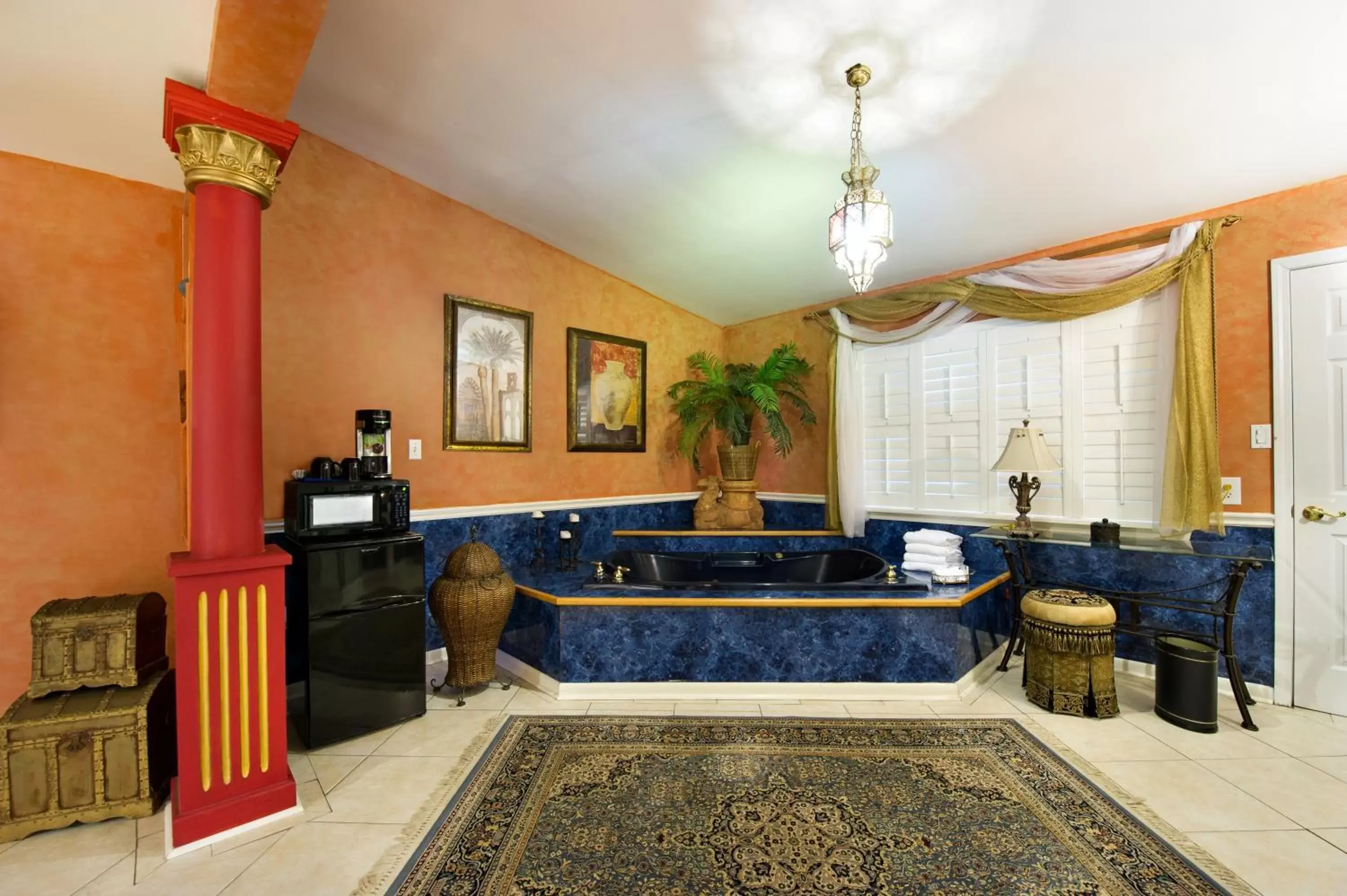 King Suite with Spa Bath in Historic Michabelle Inn King Suite with Spa Bath in Historic Michabelle Inn