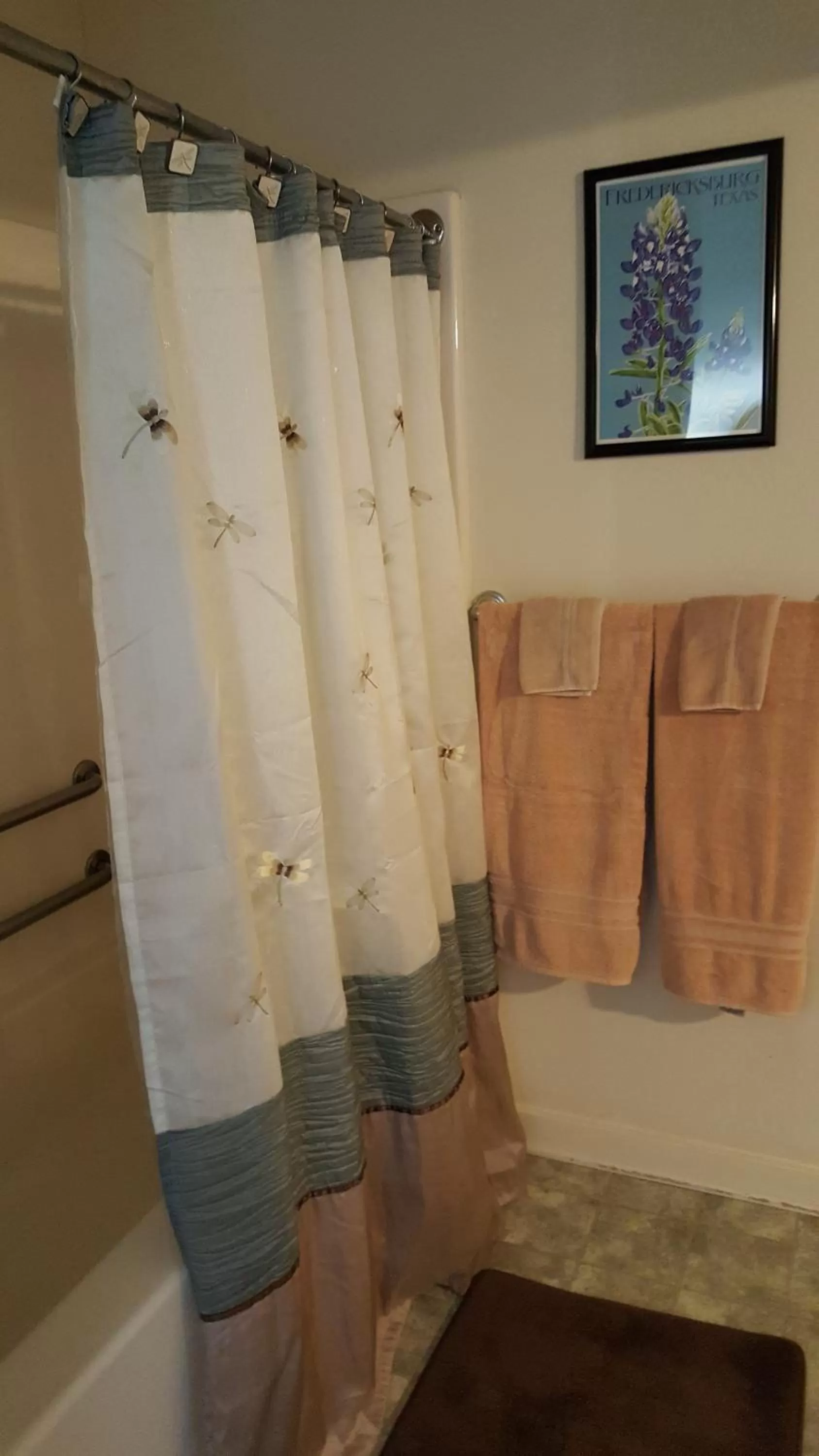 Bathroom in Full Moon Inn