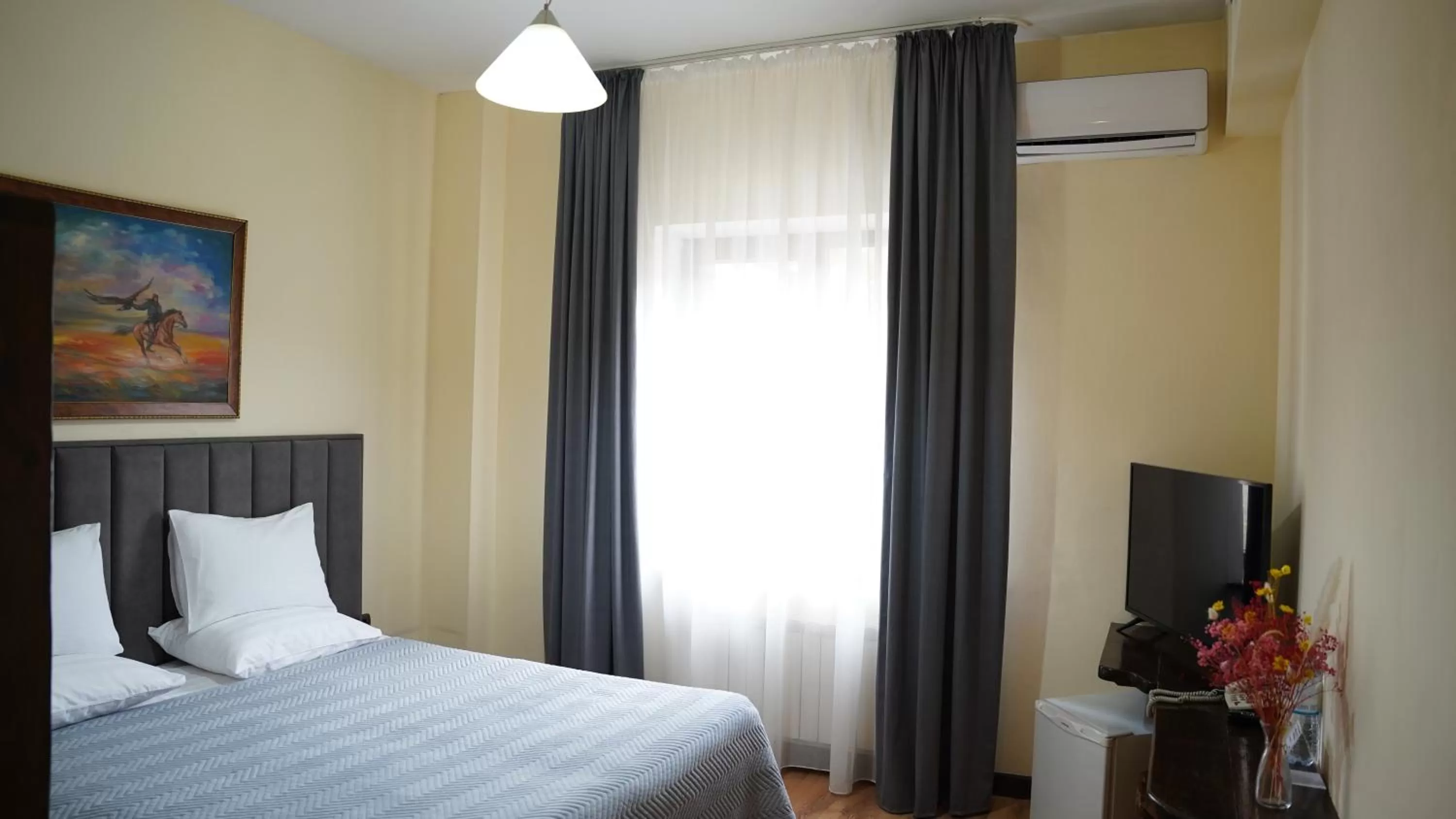 Bed in Saraishyq Hotel