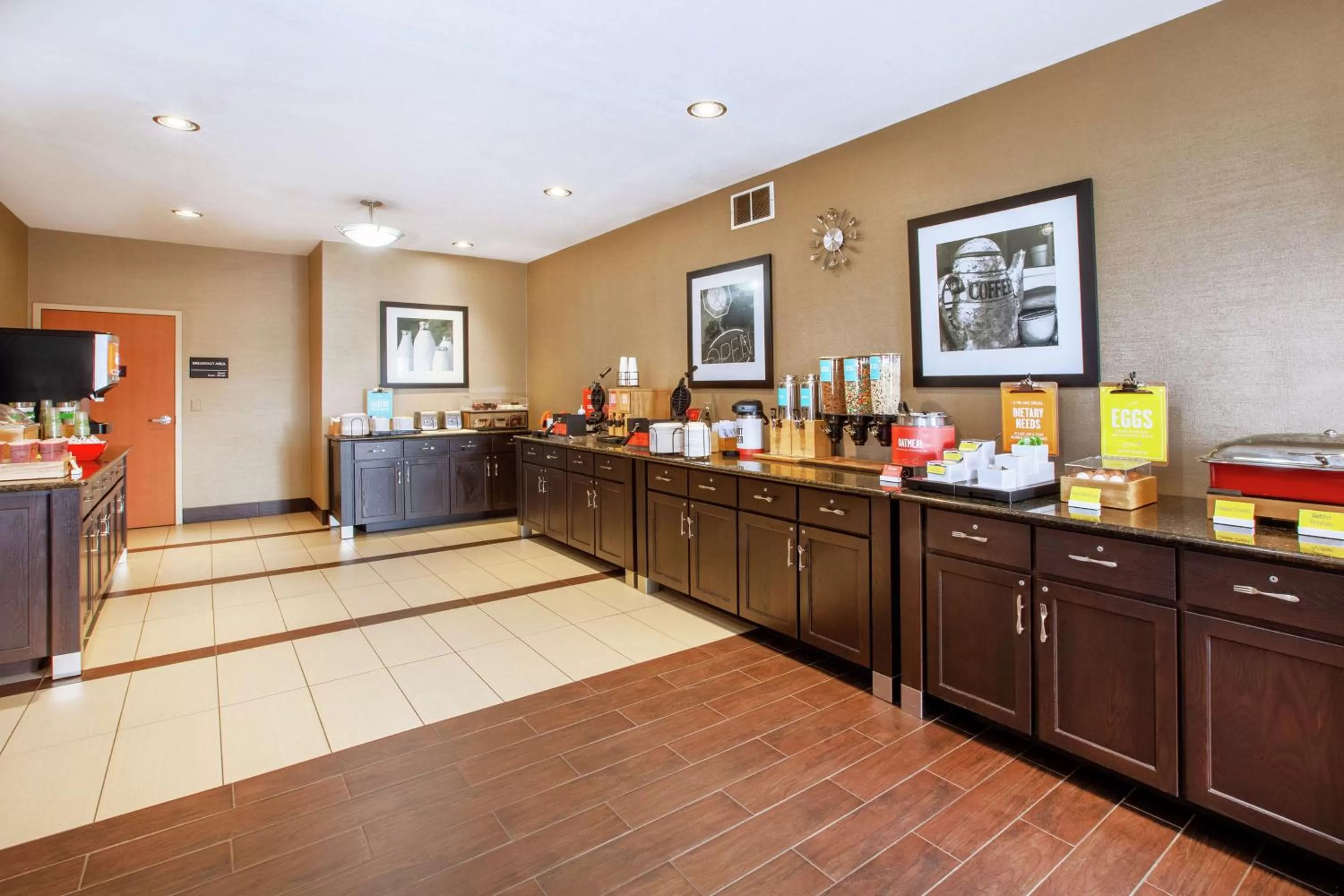 Breakfast in Hampton Inn Monroe