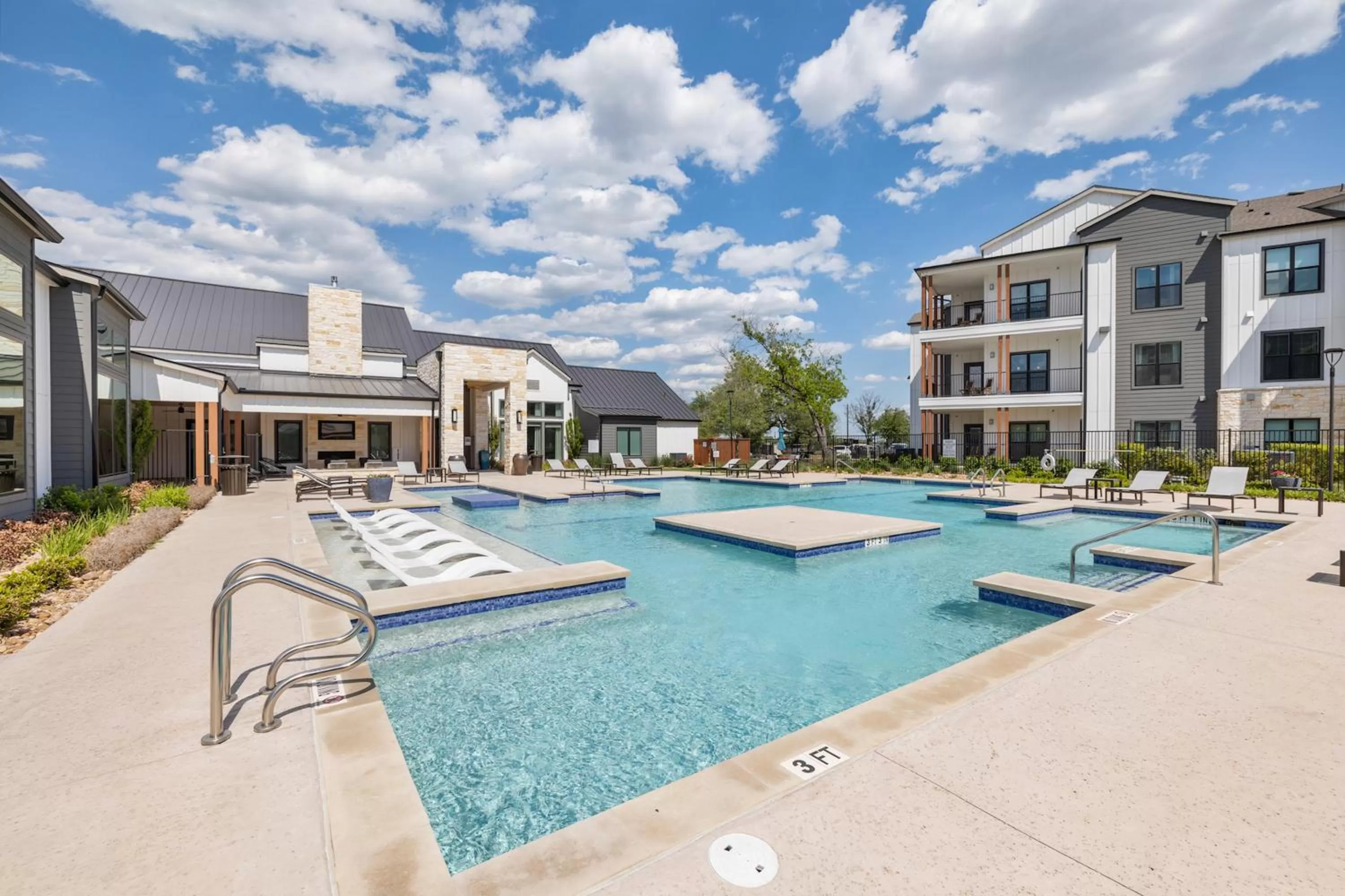 Swimming Pool in Kasa Southeast-Airport Austin