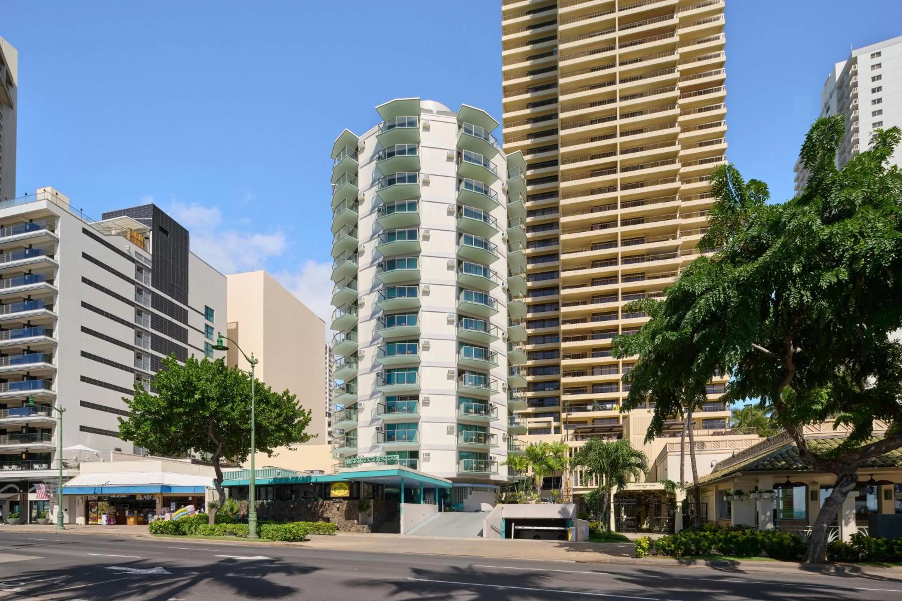 Property building in Waikiki Circle Hotel by Castle