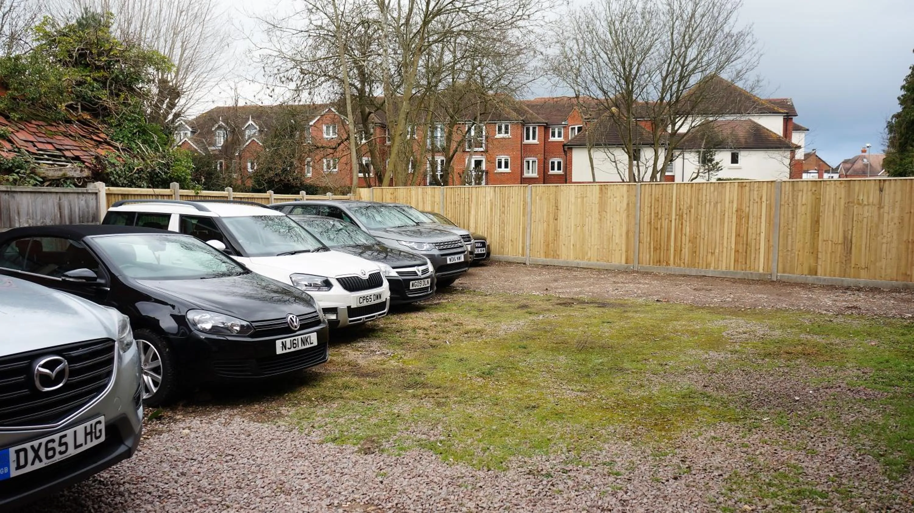 Property building in The Lawn Guest House Gatwick